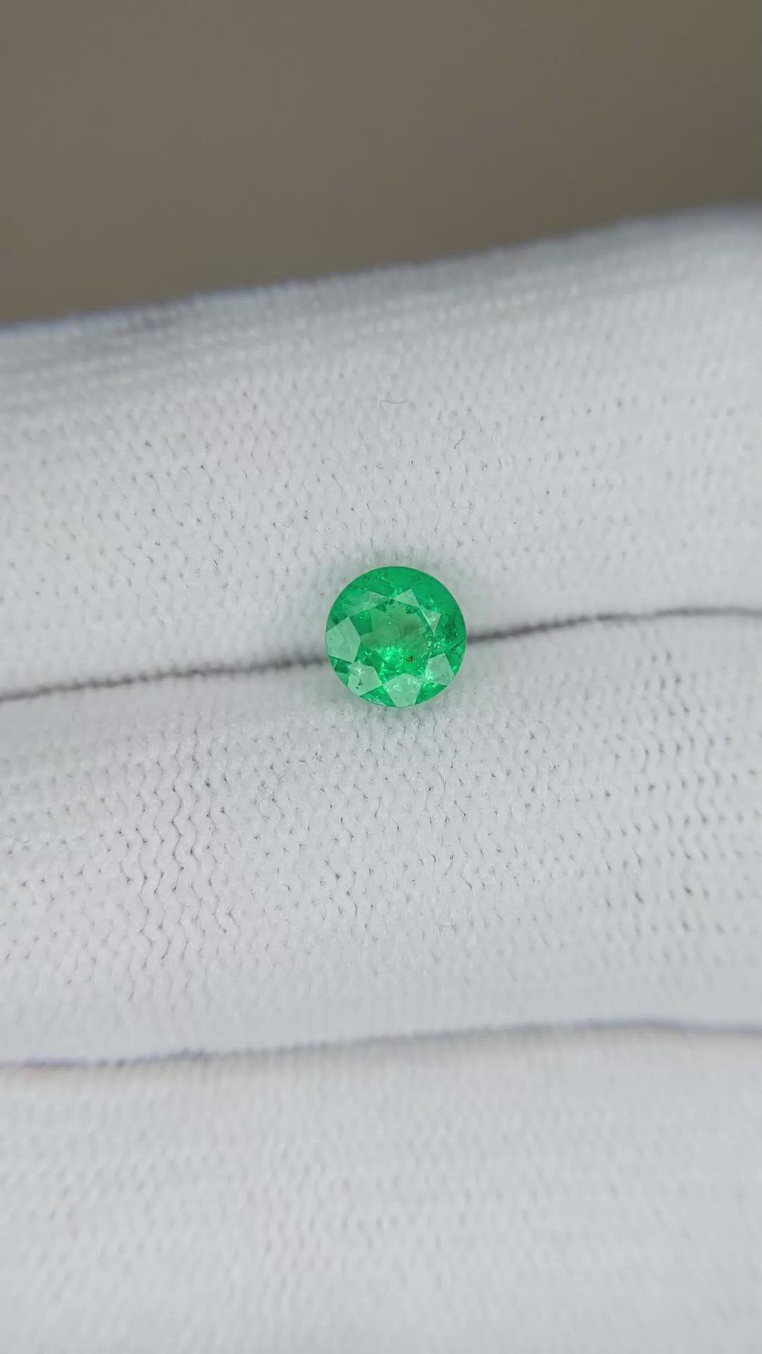 0.61 Ct. Emerald from Zambia Size Video