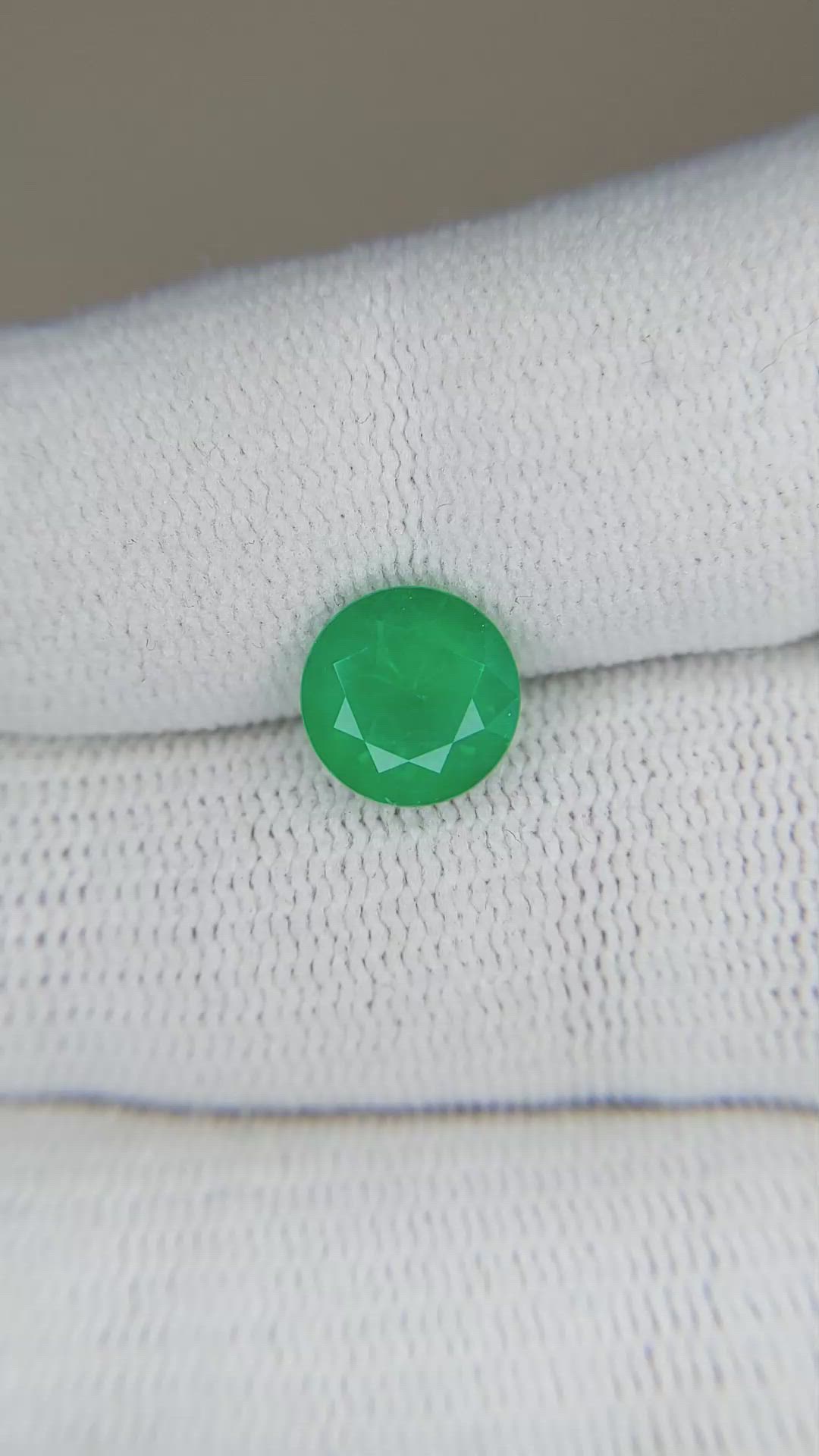 1.89 Ct. Emerald from Zambia Size Video
