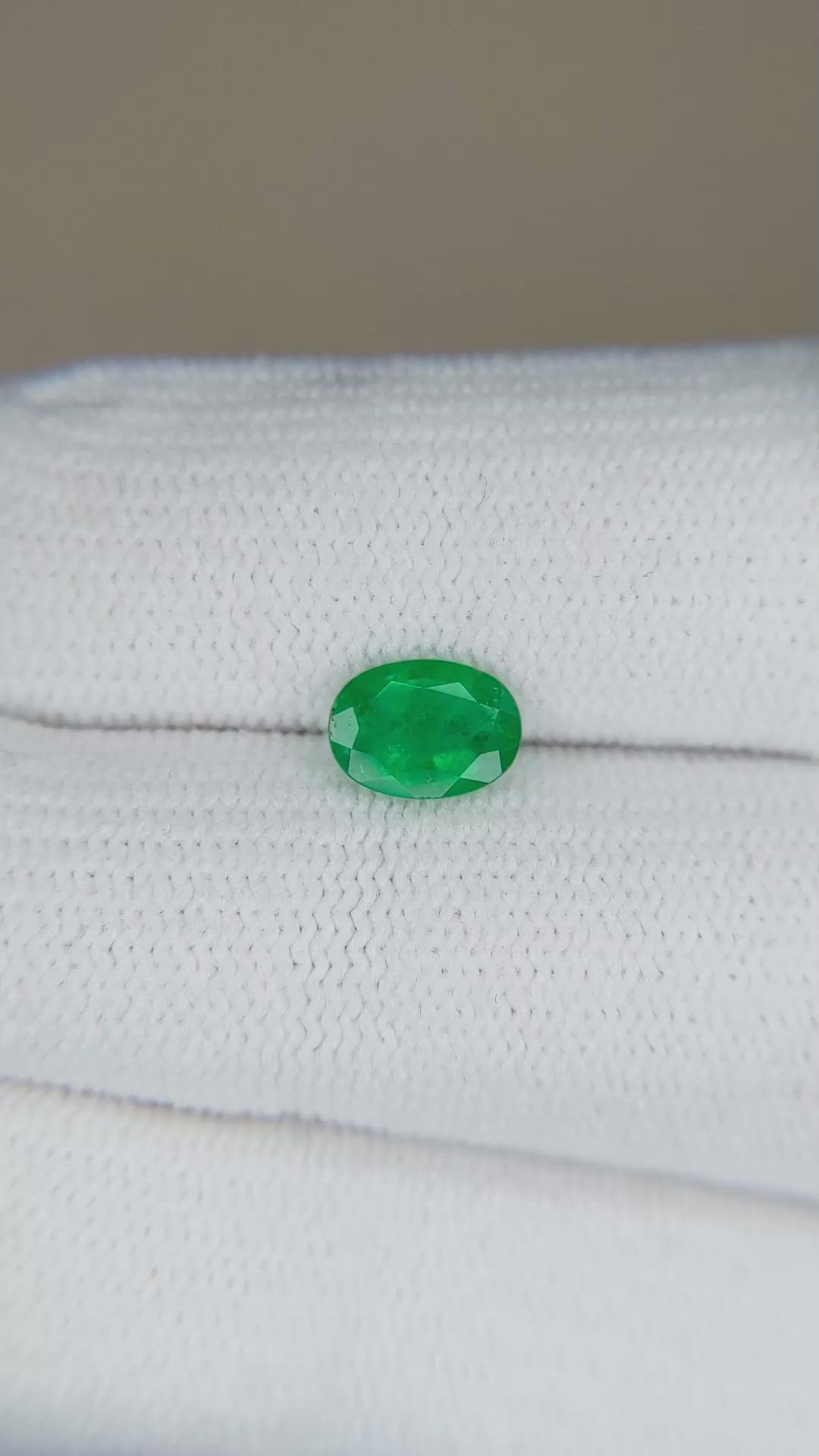 0.60 Ct. Emerald from Zambia Size Video