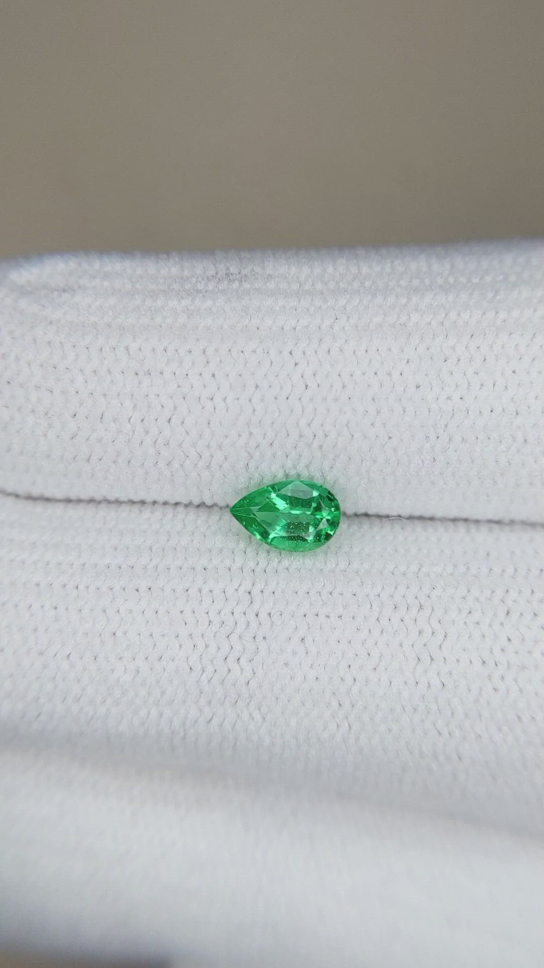 0.33 Ct. Emerald from Zambia Size Video