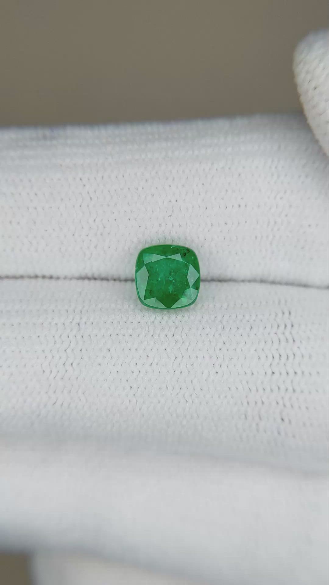 0.84 Ct. Emerald from Zambia Size Video
