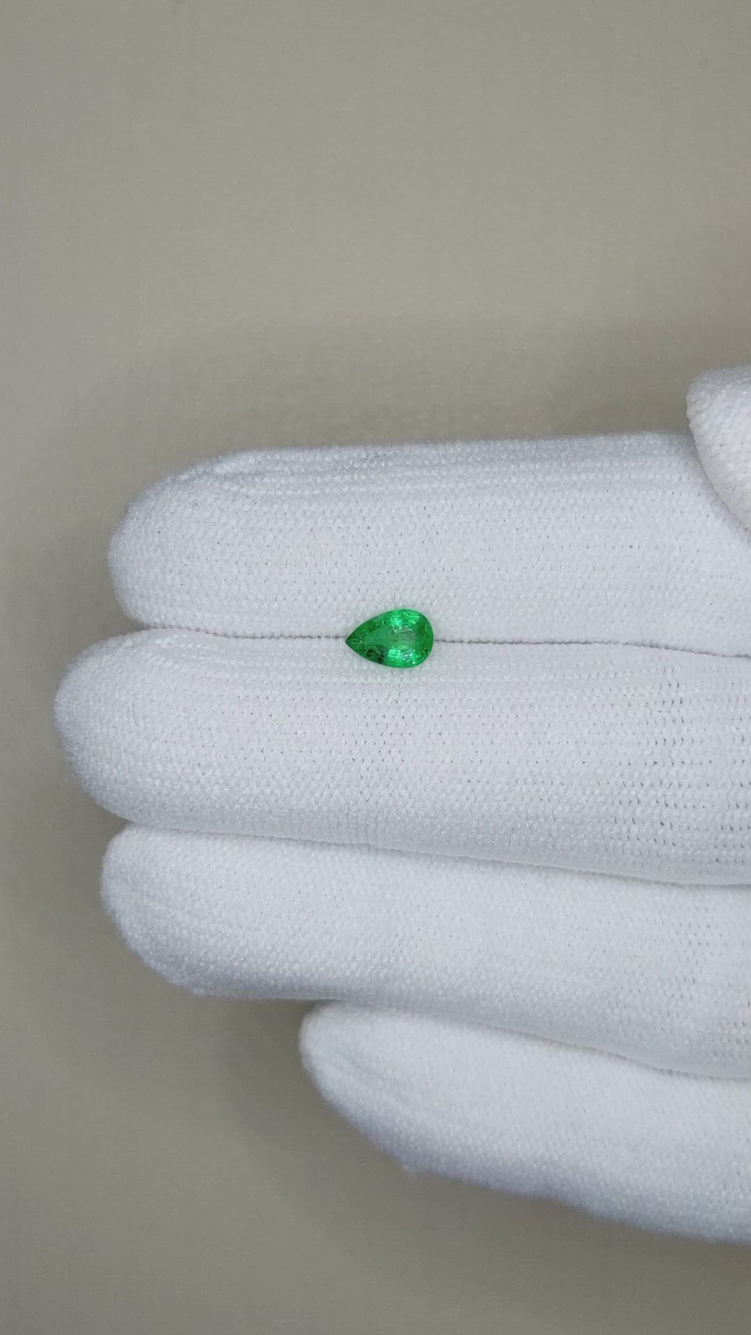 0.33 Ct. Emerald from Zambia Size Video
