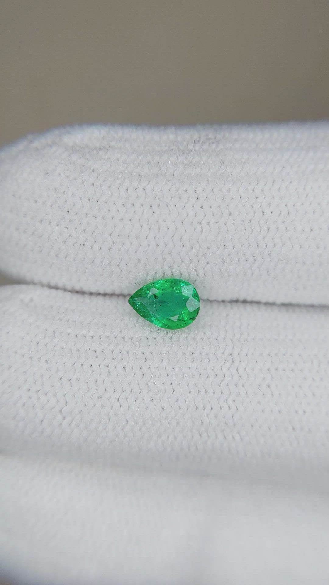 0.33 Ct. Emerald from Zambia Size Video