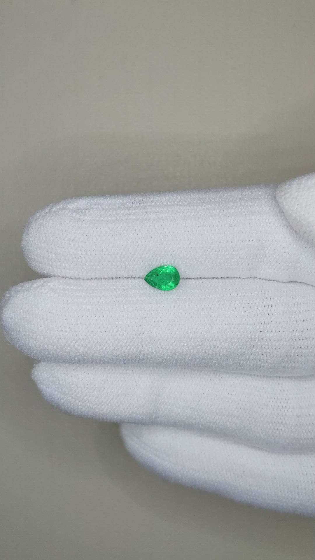 0.33 Ct. Emerald from Zambia Size Video