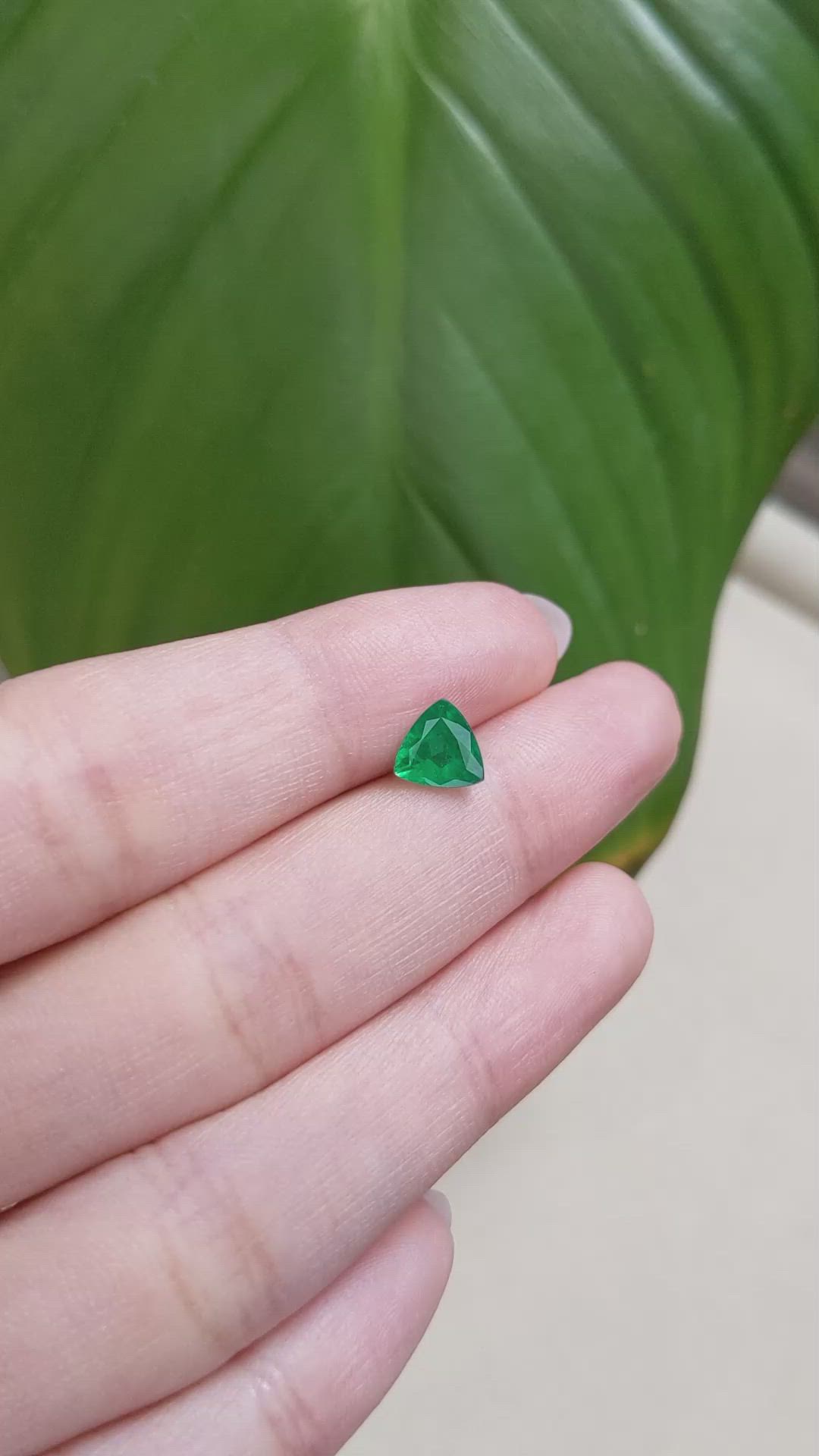 0.95 Ct. Emerald from Zambia Size Video
