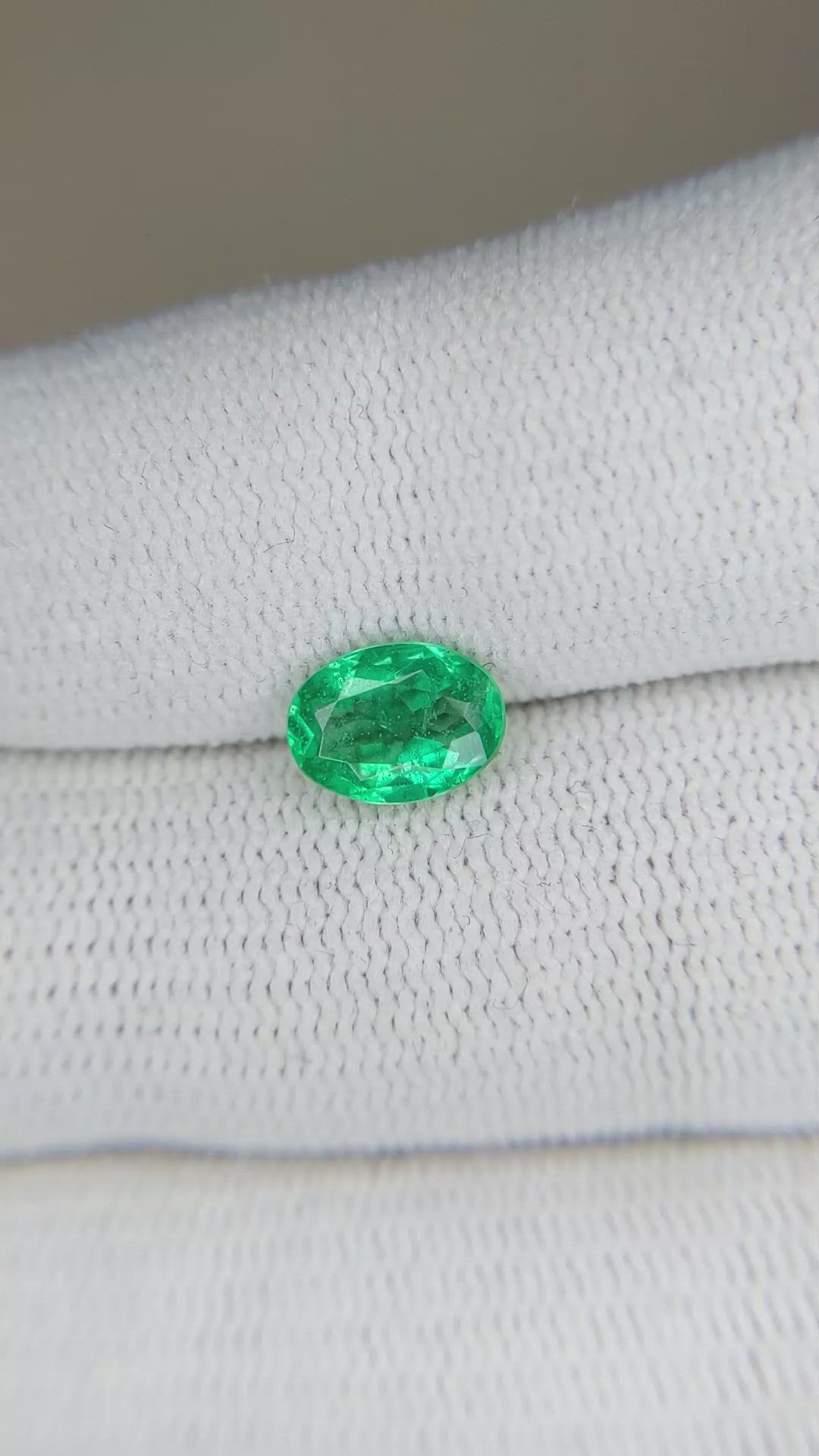 1.07 Ct. Emerald from Zambia Size Video