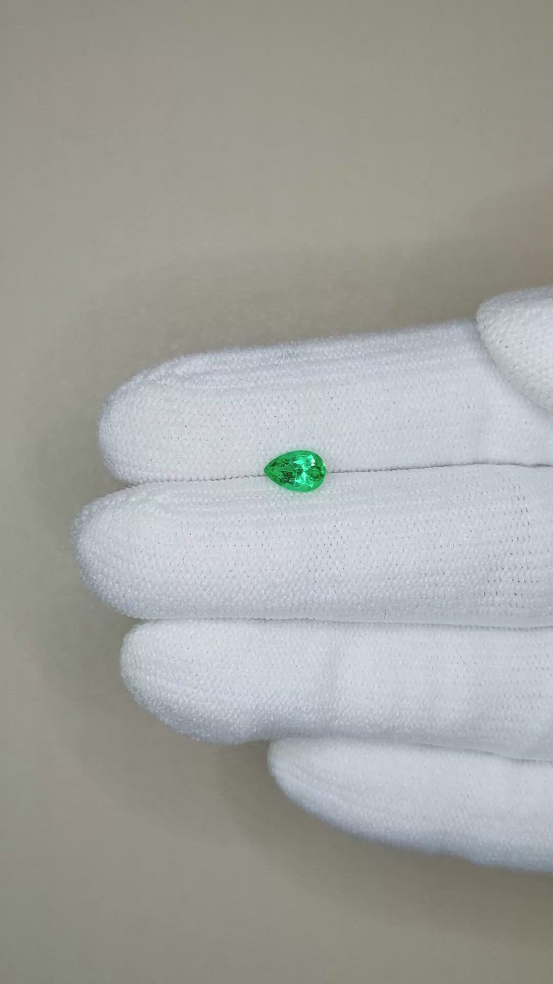 0.35 Ct. Emerald from Colombia Size Video