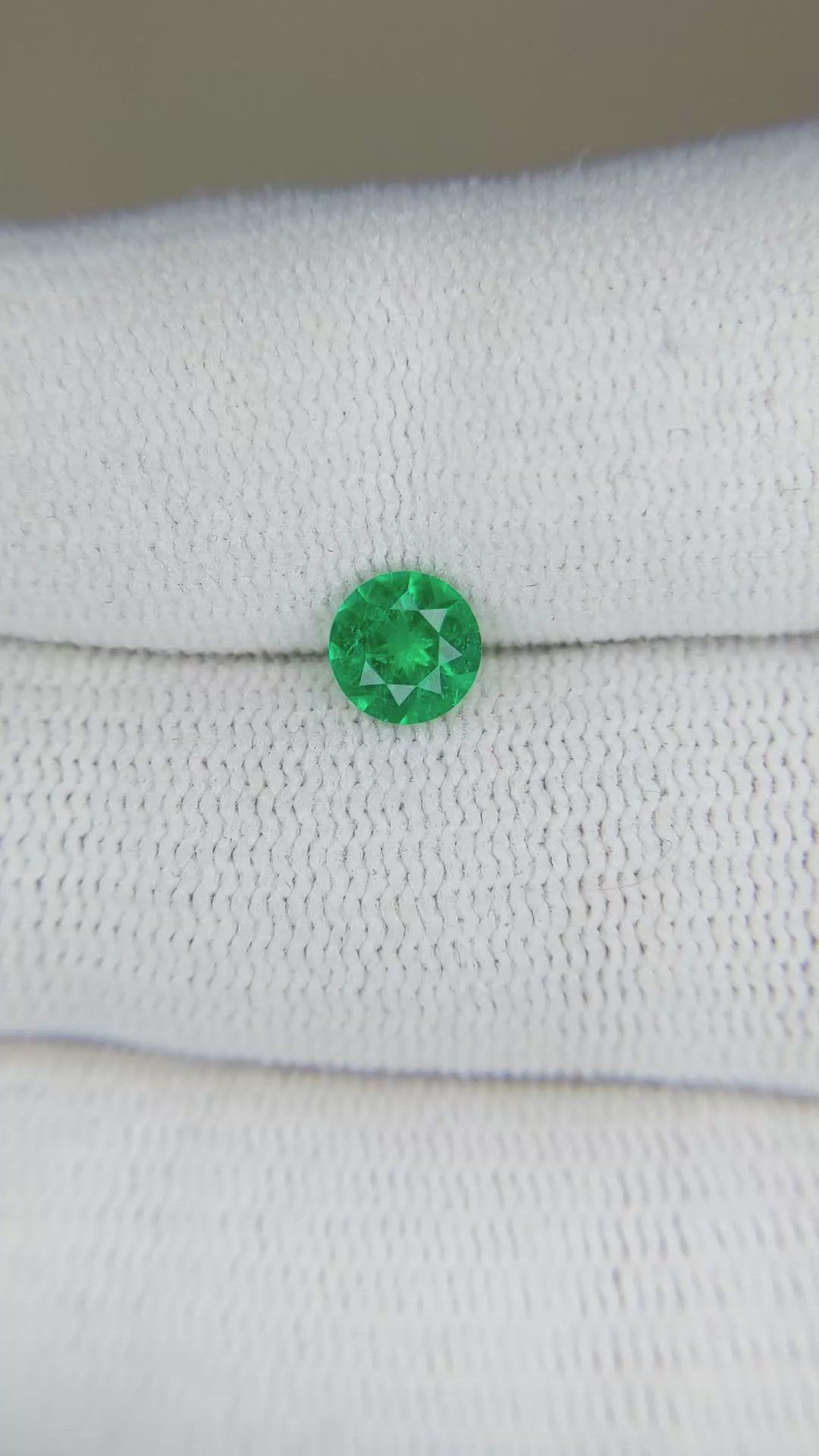 0.52 Ct. Emerald from Afghanistan Size Video