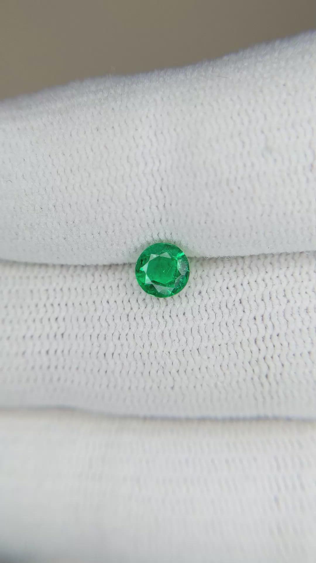 0.53 Ct. Emerald from Afghanistan Size Video