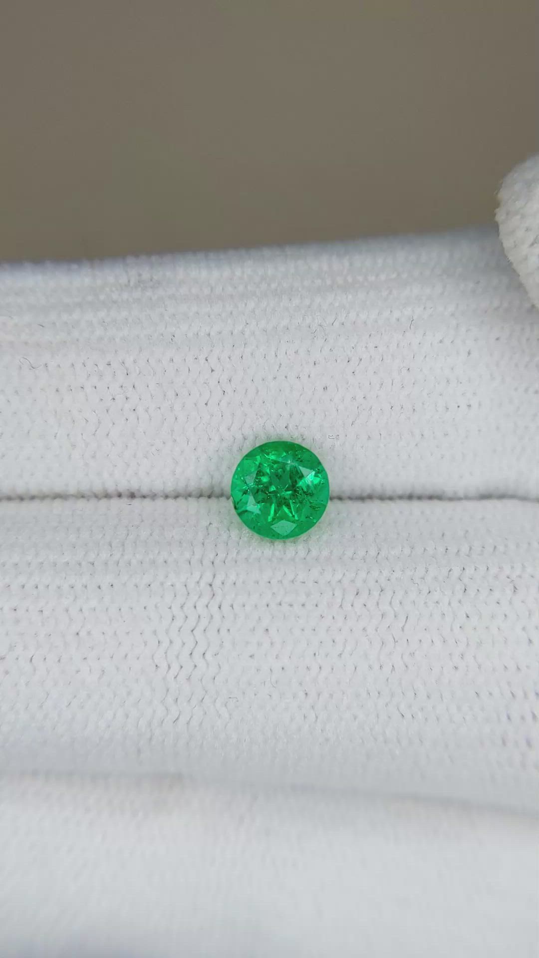 0.52 Ct. Emerald from Afghanistan Size Video