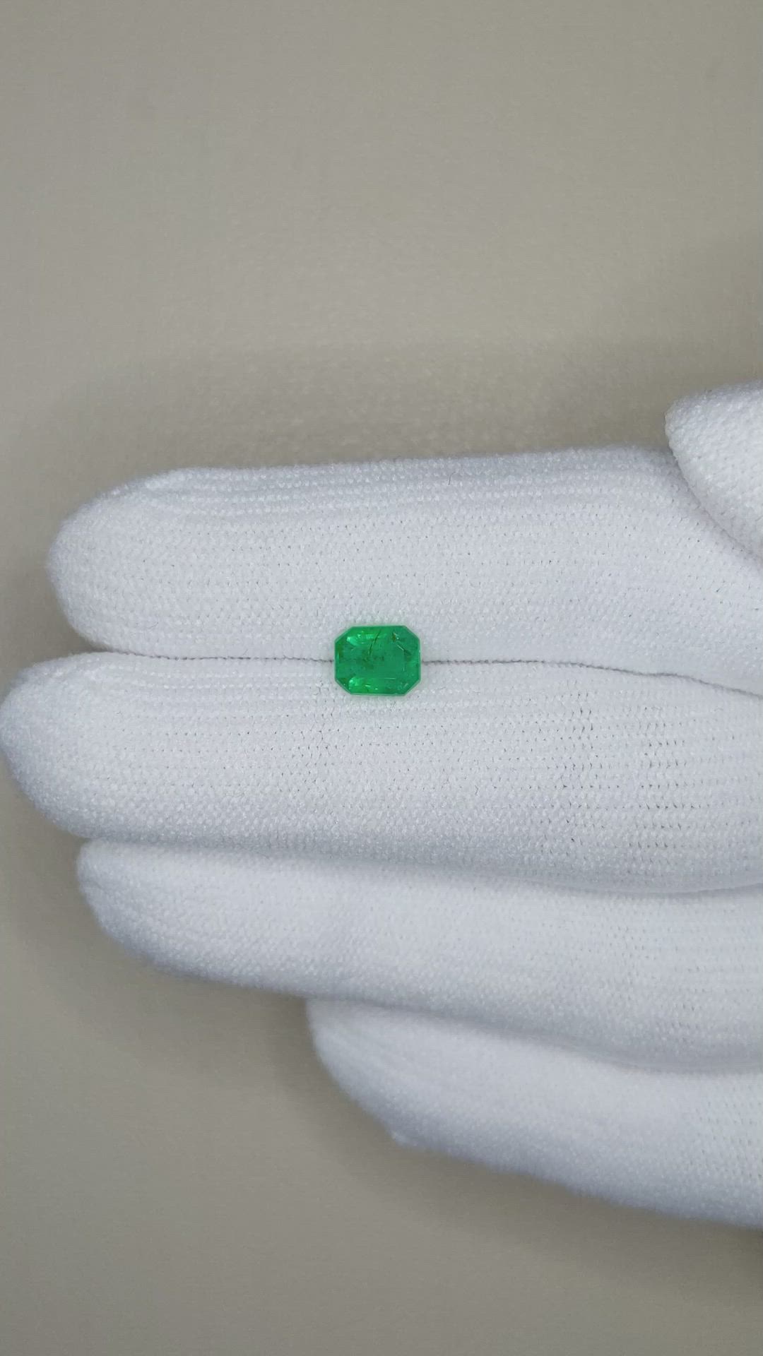 0.71 Ct. Emerald from Colombia Size Video