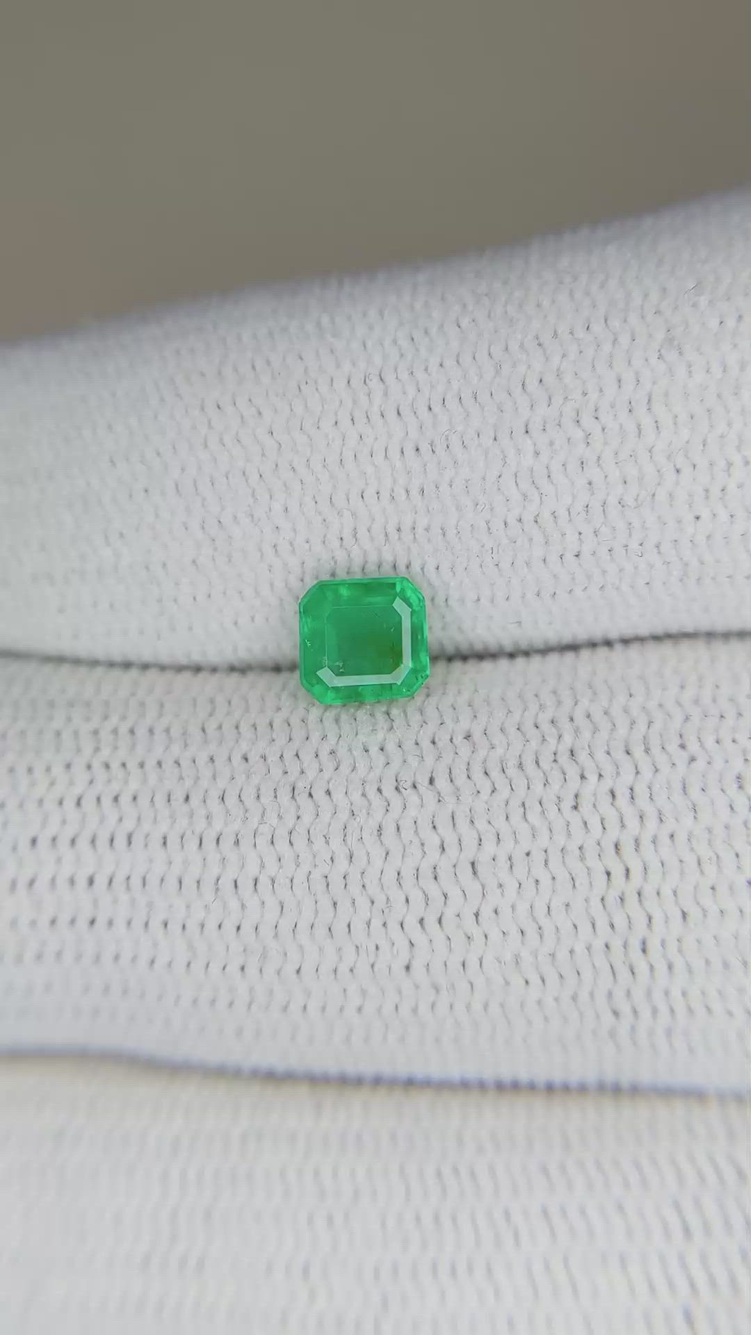 0.64 Ct. Emerald from Colombia Size Video