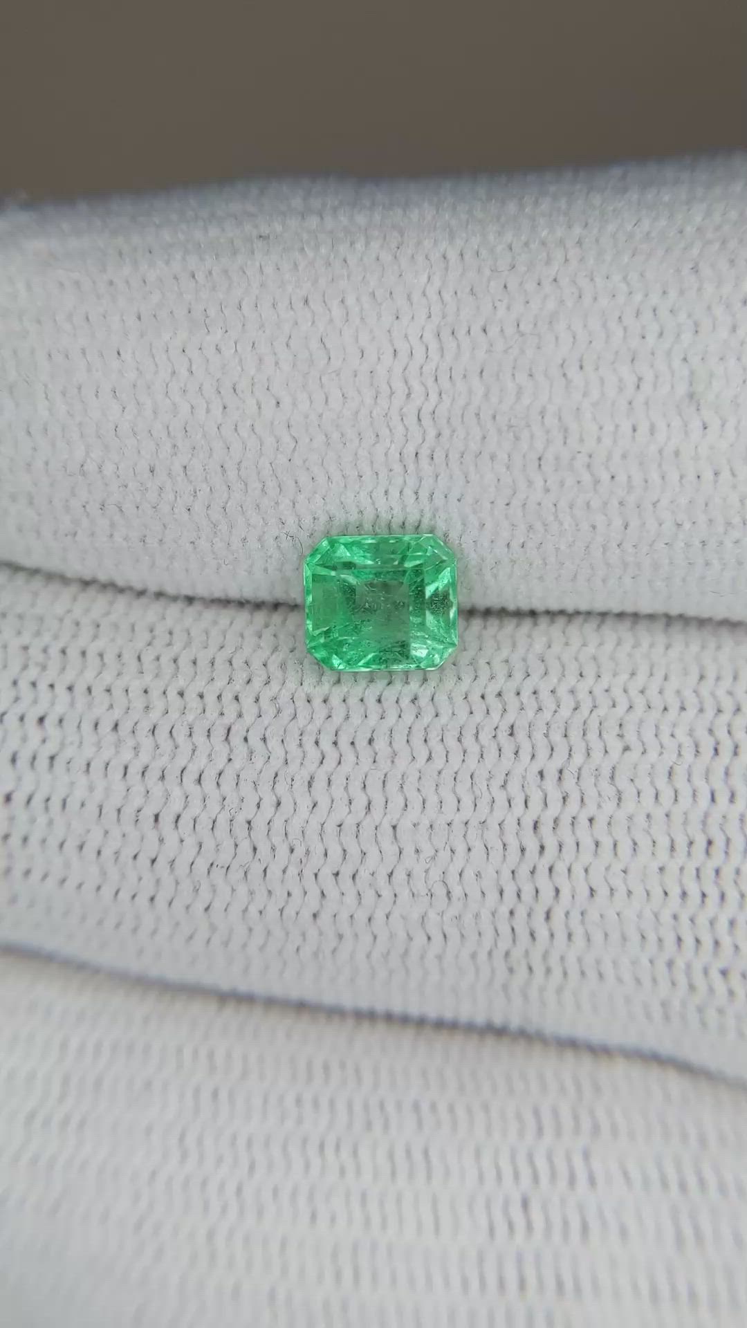 0.86 Ct. Emerald from Zambia Size Video