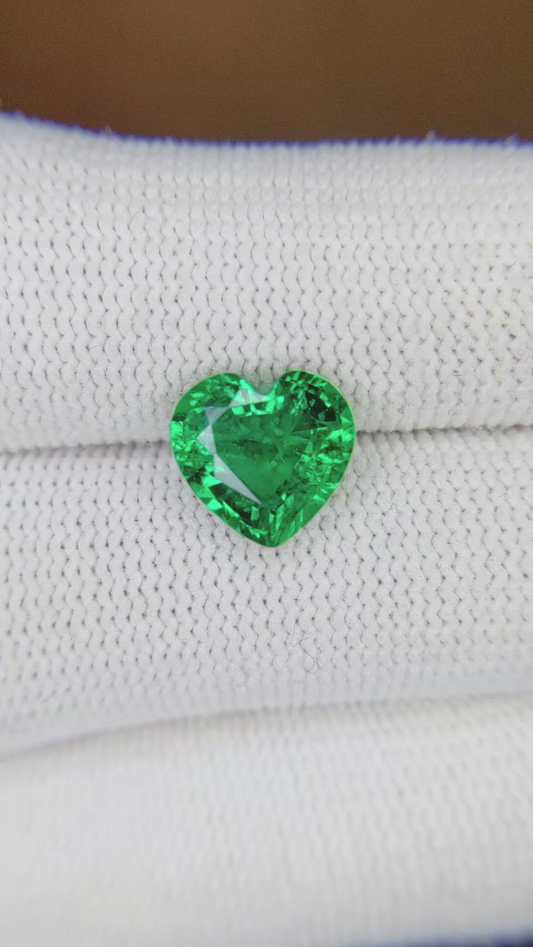 2.20 Ct. Emerald from Colombia Size Video