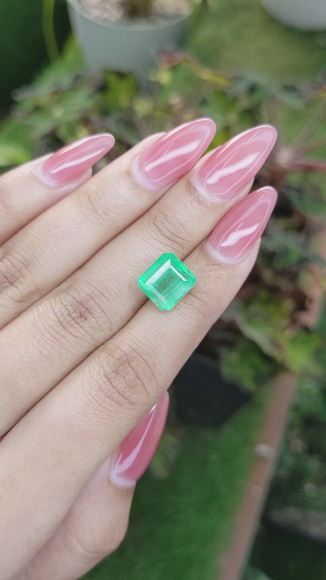 5.21 Ct. Emerald from Zambia Size Video
