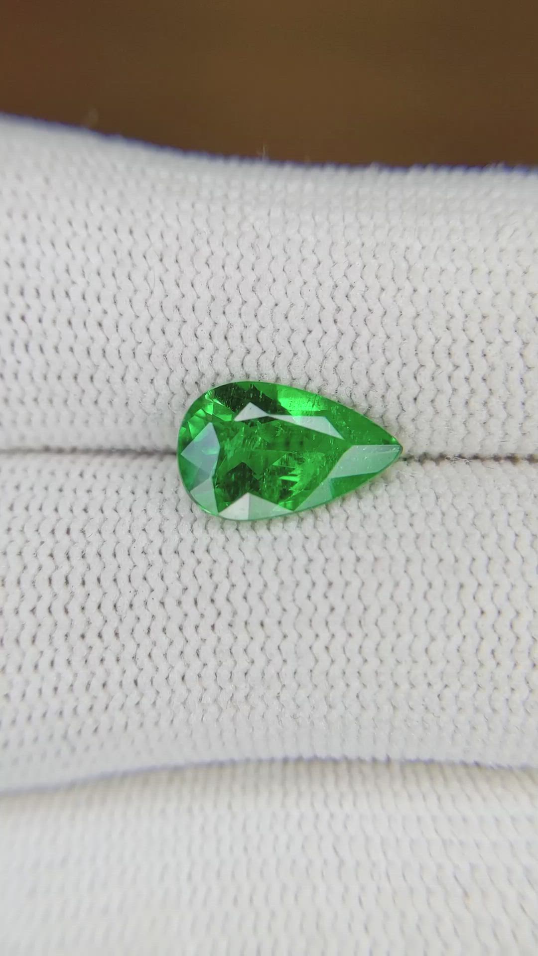 1.72 Ct. Emerald from Colombia Size Video