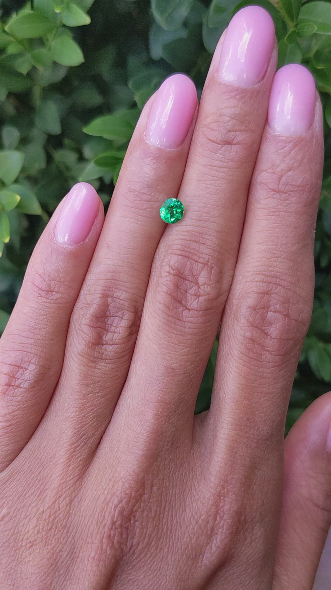 0.45 Ct. Emerald from Colombia Size Video
