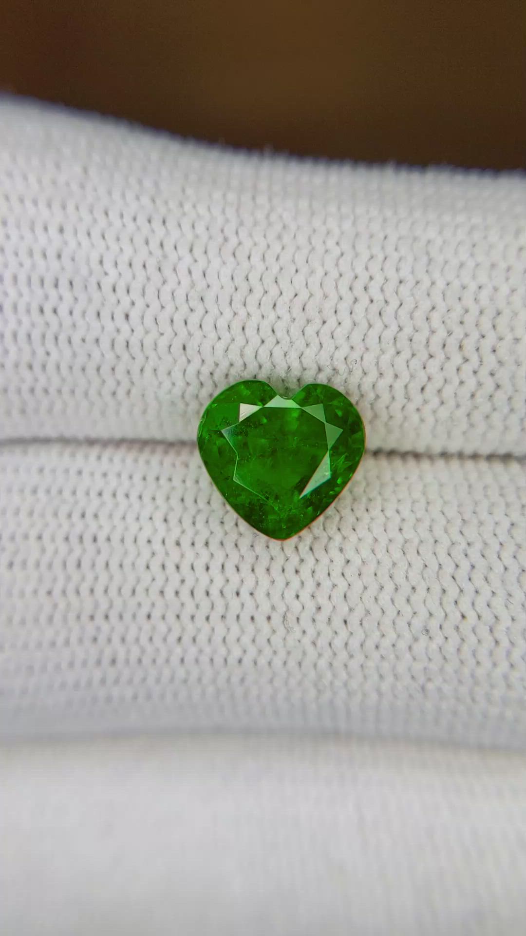 2.30 Ct. Emerald from Colombia Size Video