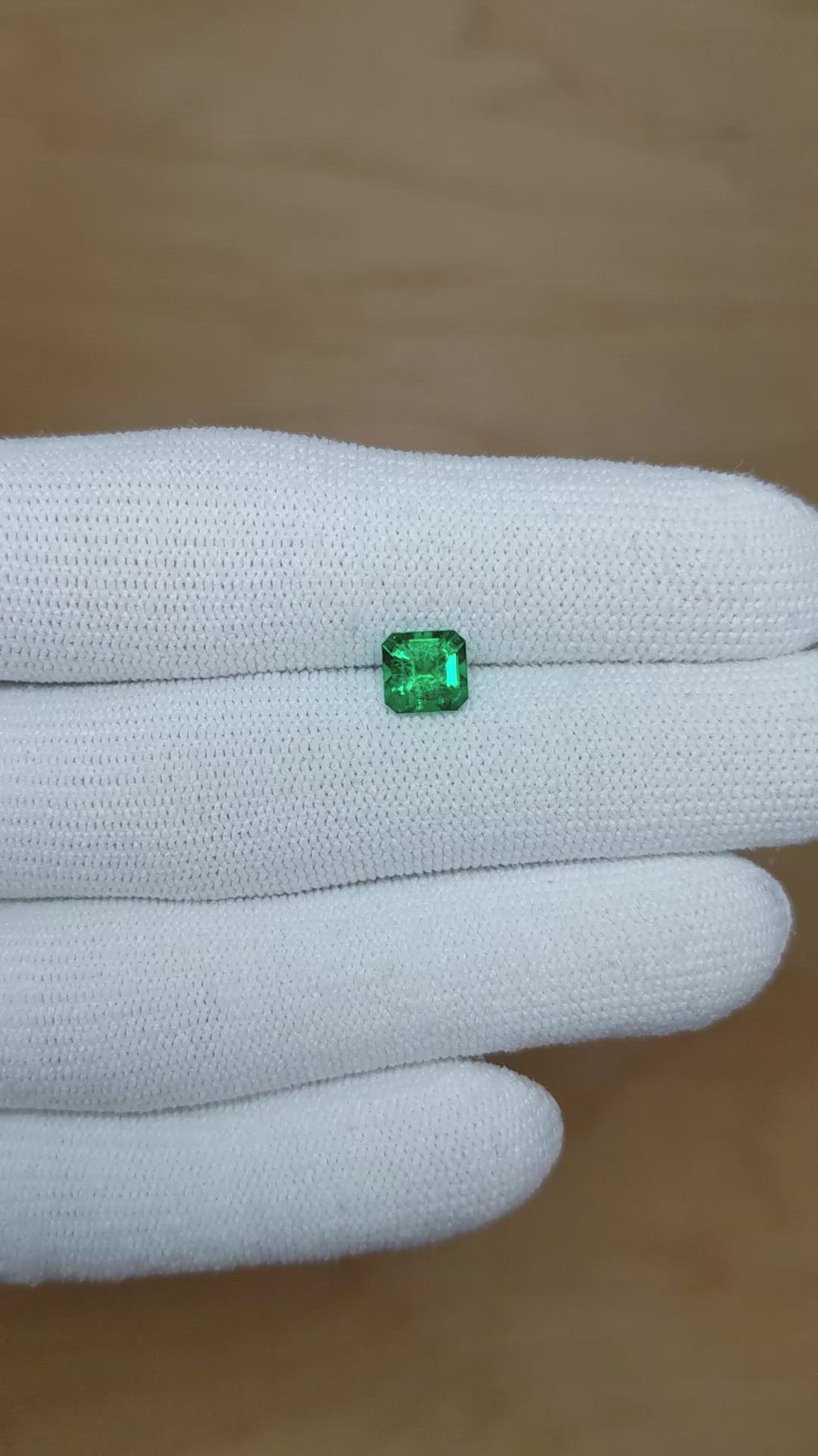 0.99 Ct. Emerald from Zambia Size Video