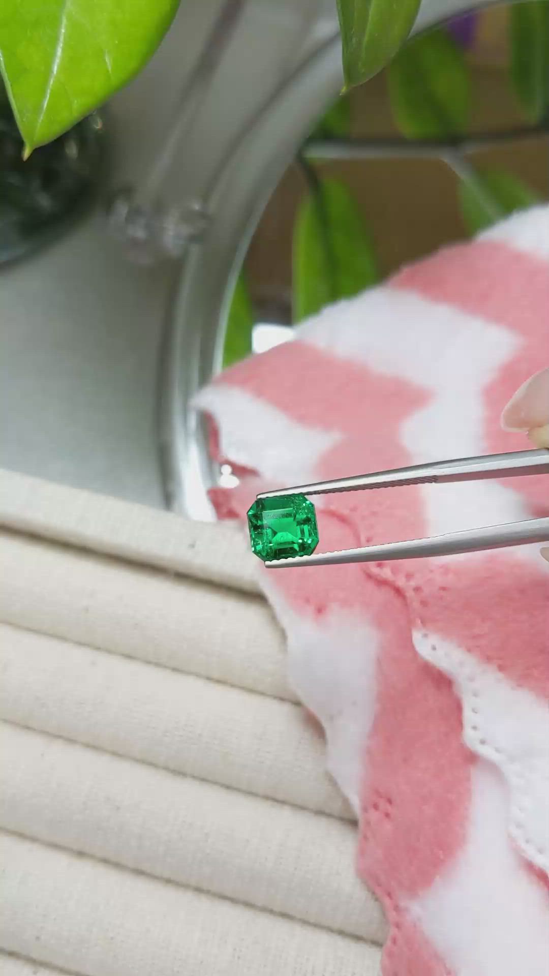 1.90 Ct. Emerald from Colombia Size Video