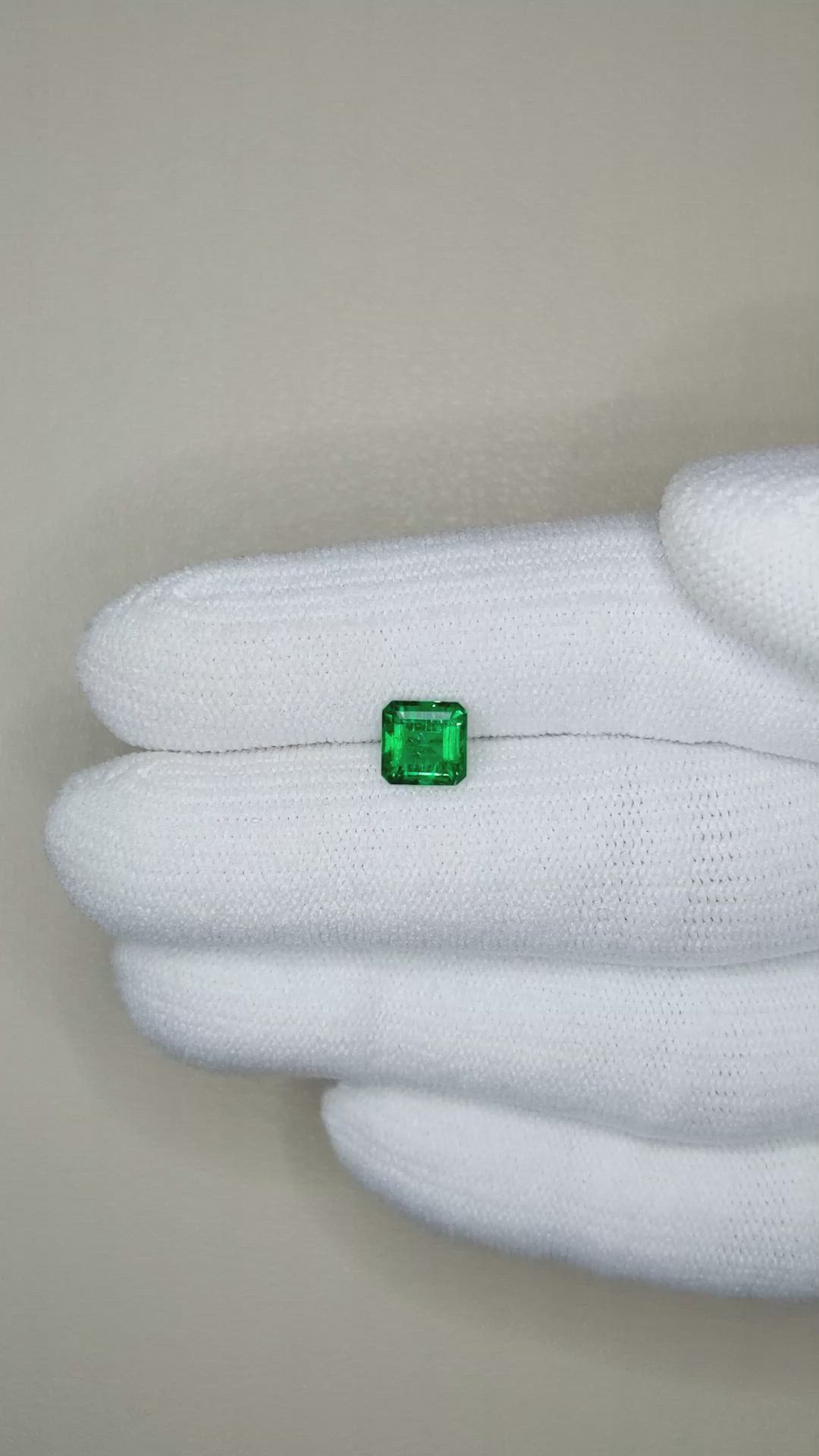 0.91 Ct. Emerald from Zambia Size Video