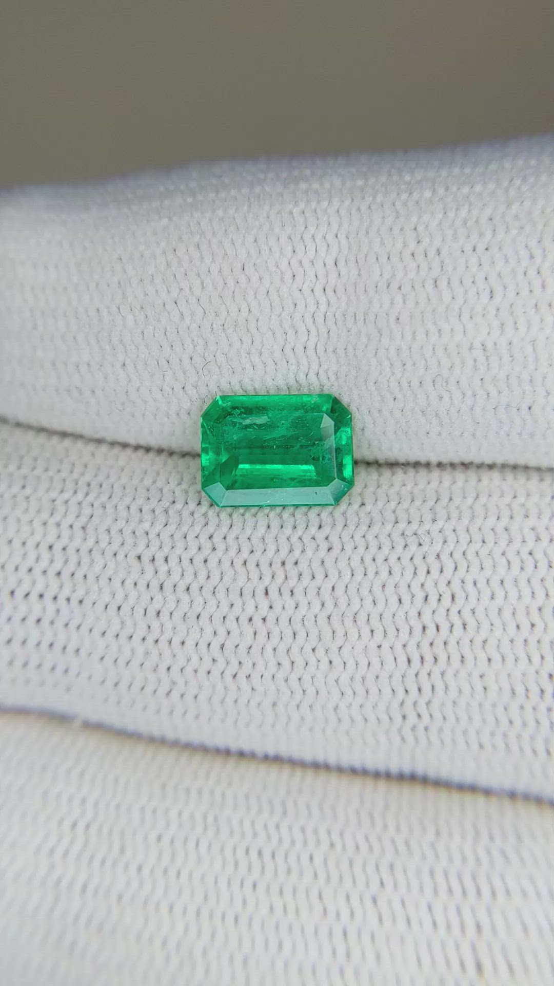 1.10 Ct. Emerald from Brazil Size Video