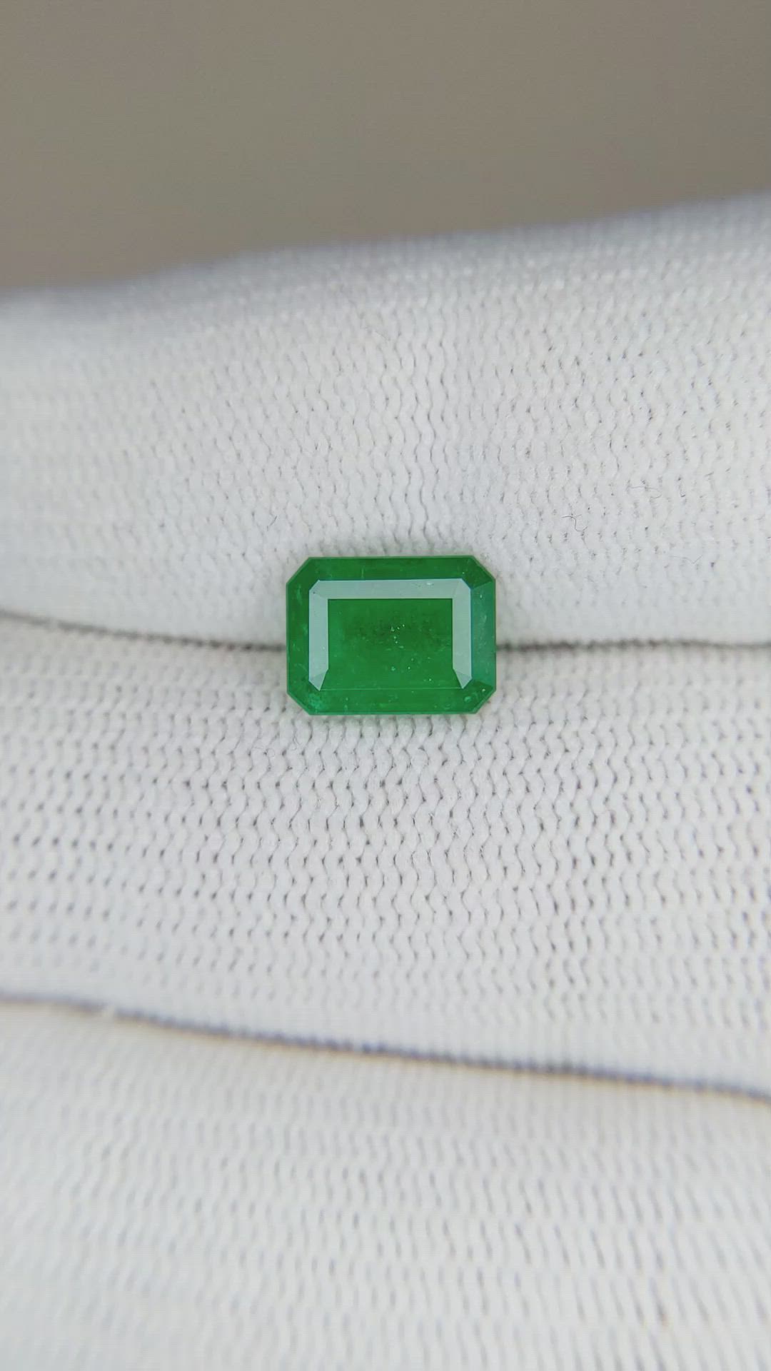 1.51 Ct. Emerald from Brazil Size Video
