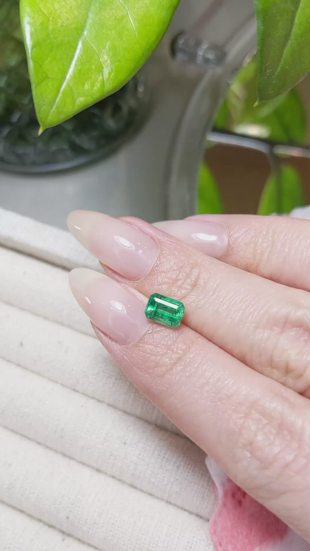 1.09 Ct. Emerald from Brazil Size Video