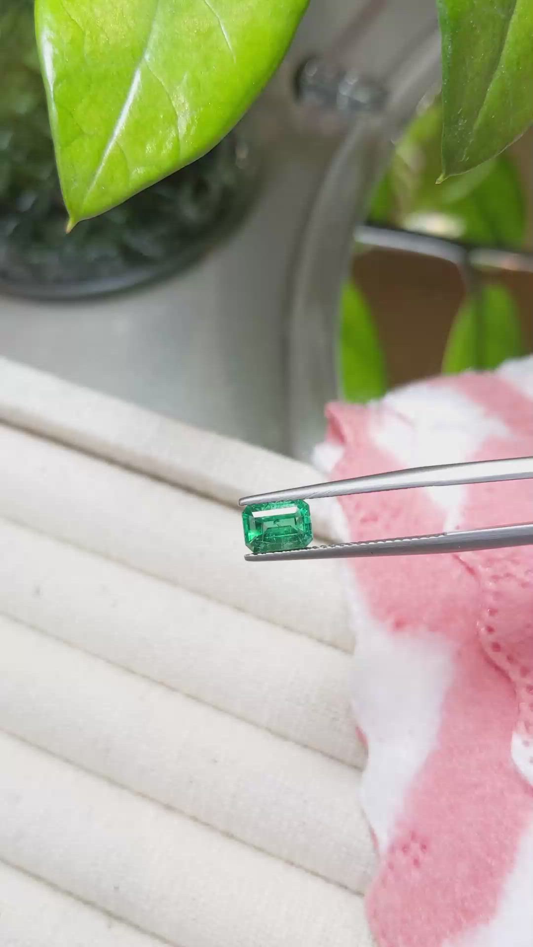 1.09 Ct. Emerald from Brazil Size Video