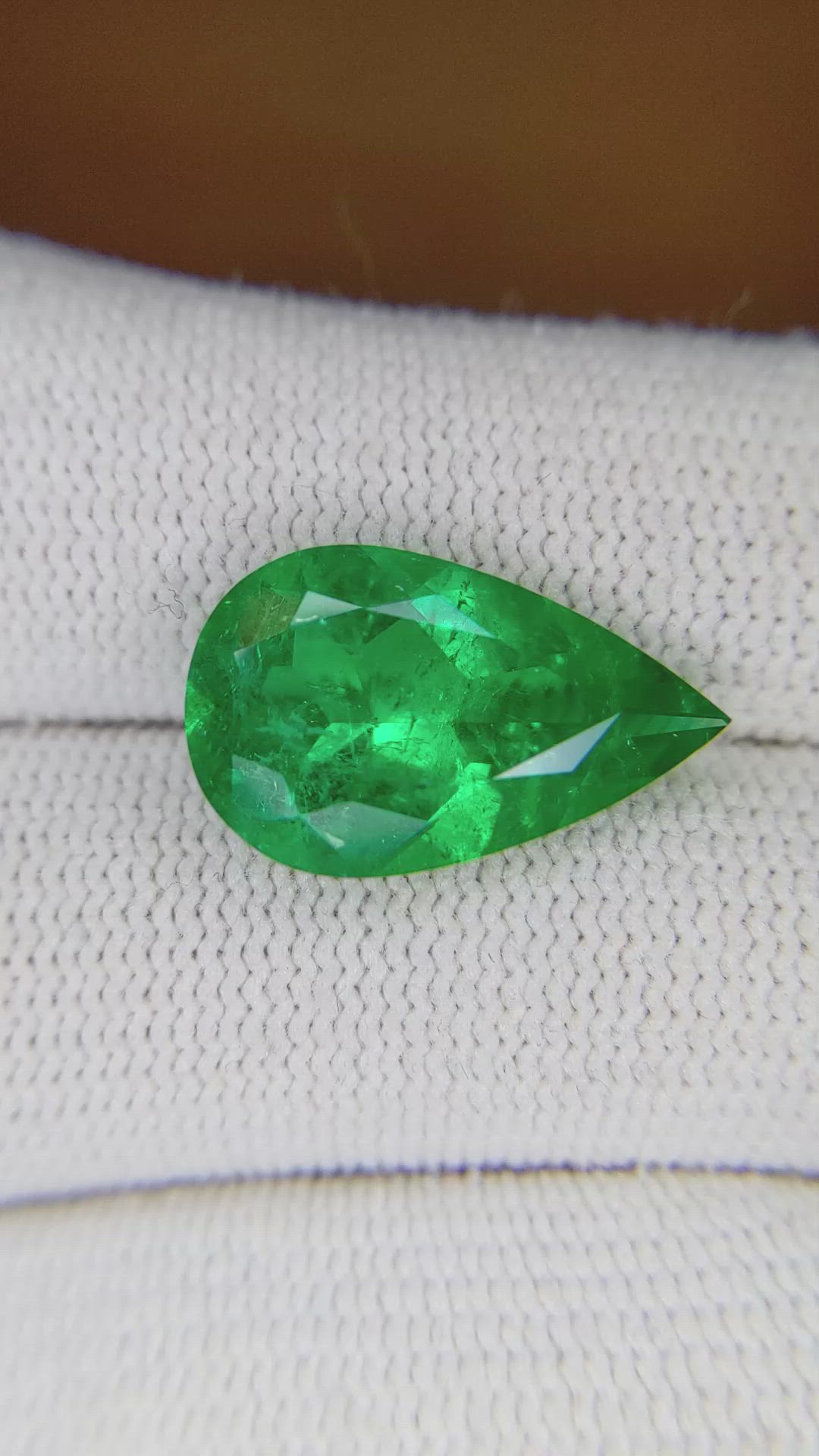 6.14 Ct. Emerald from Colombia Size Video