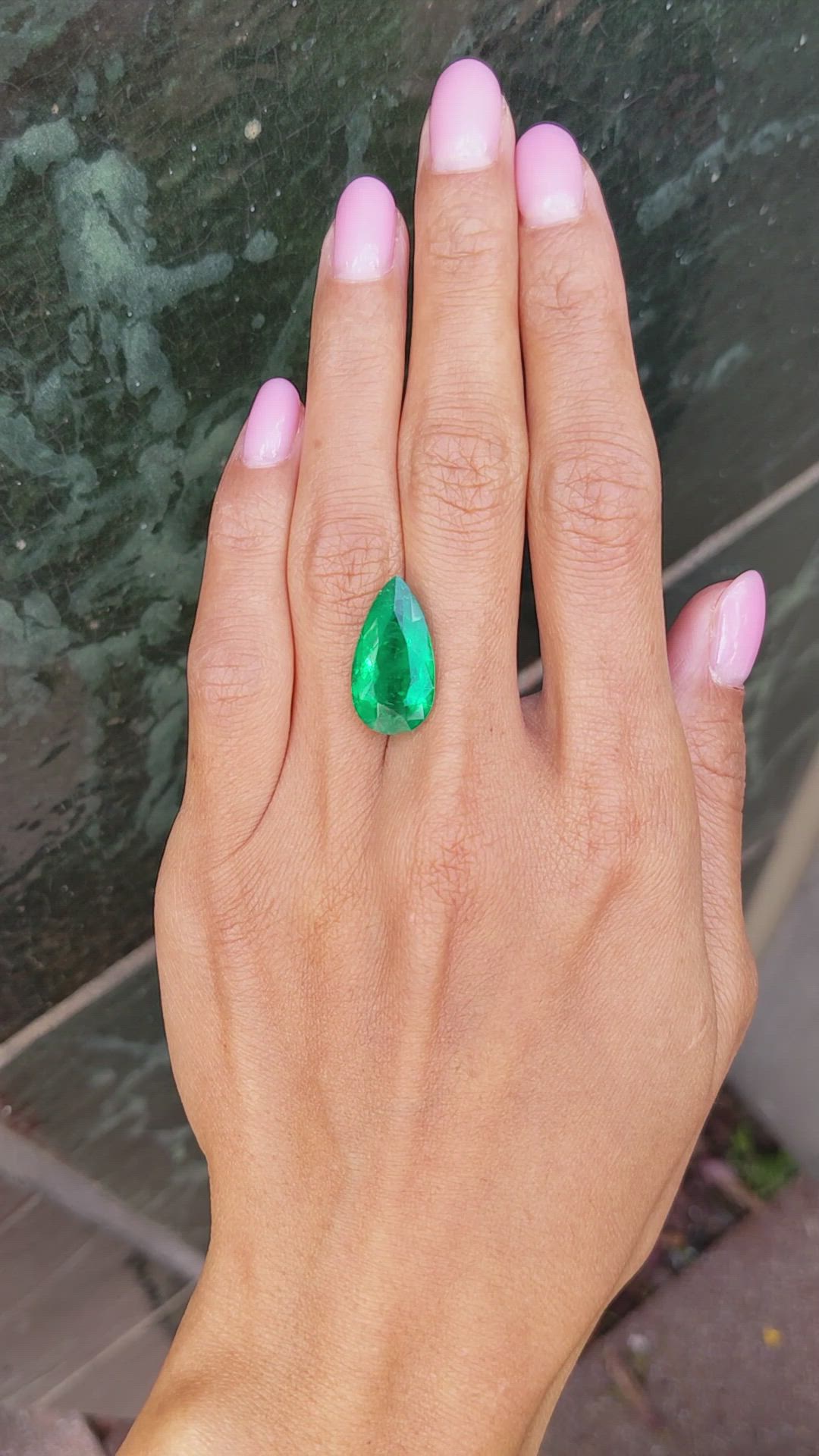 8.13 Ct. Emerald from Colombia Size Video