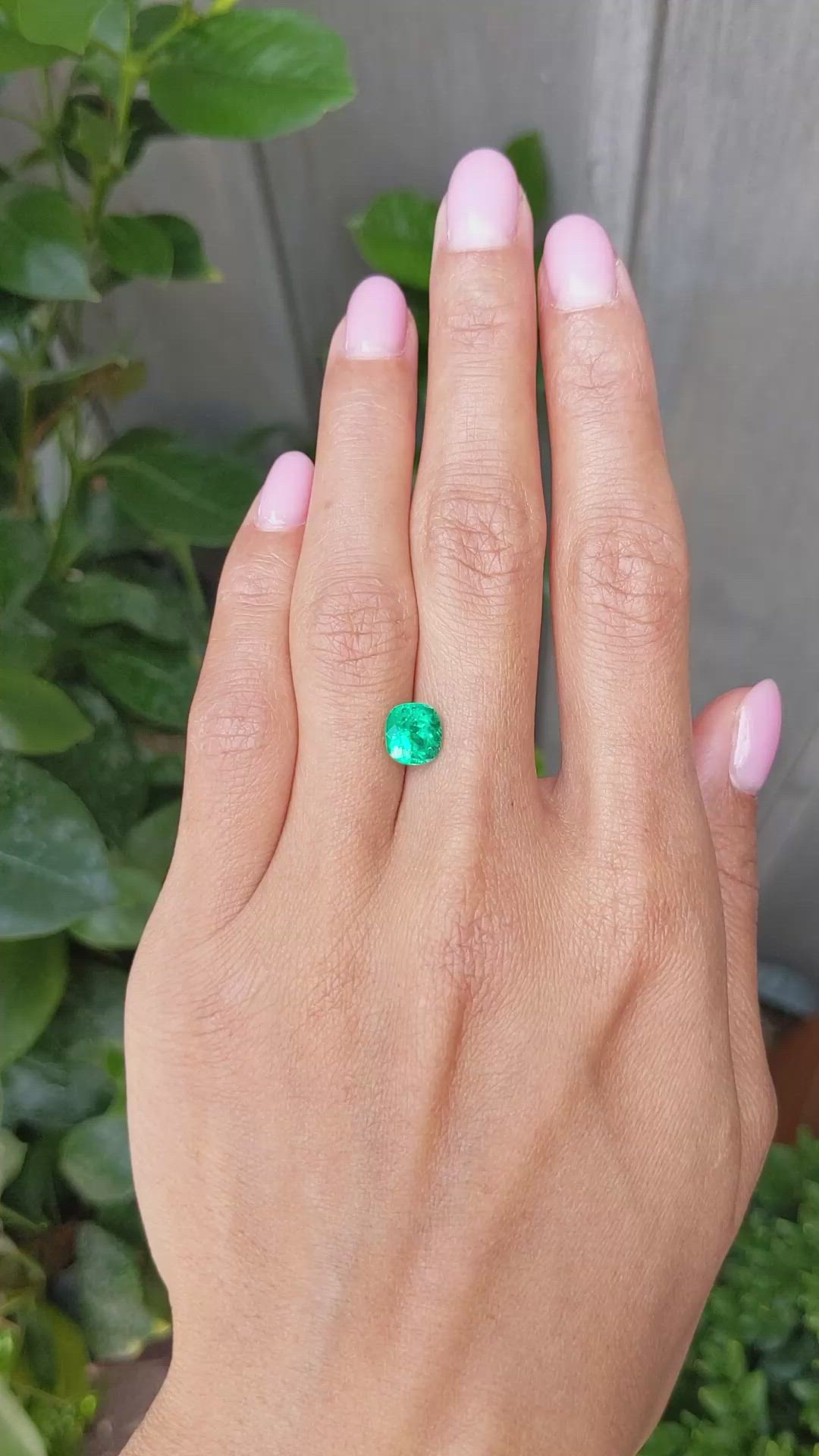 1.75 Ct. Emerald from Colombia Size Video