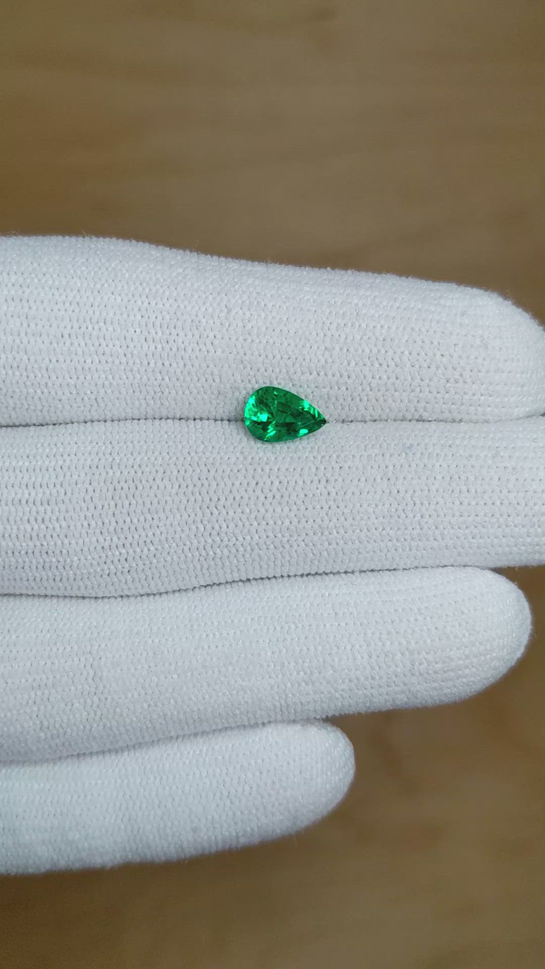 0.93 Ct. Emerald from Colombia Size Video