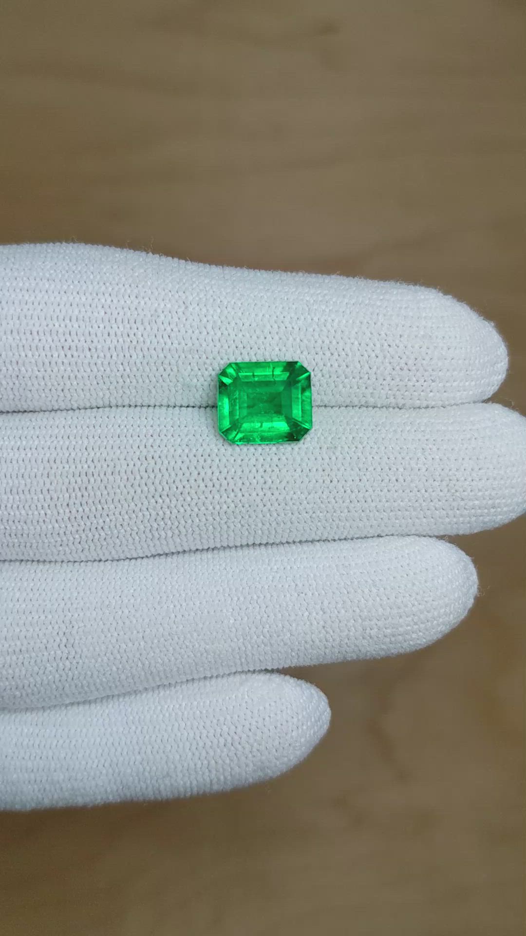 3.04 Ct. Emerald from Colombia Size Video