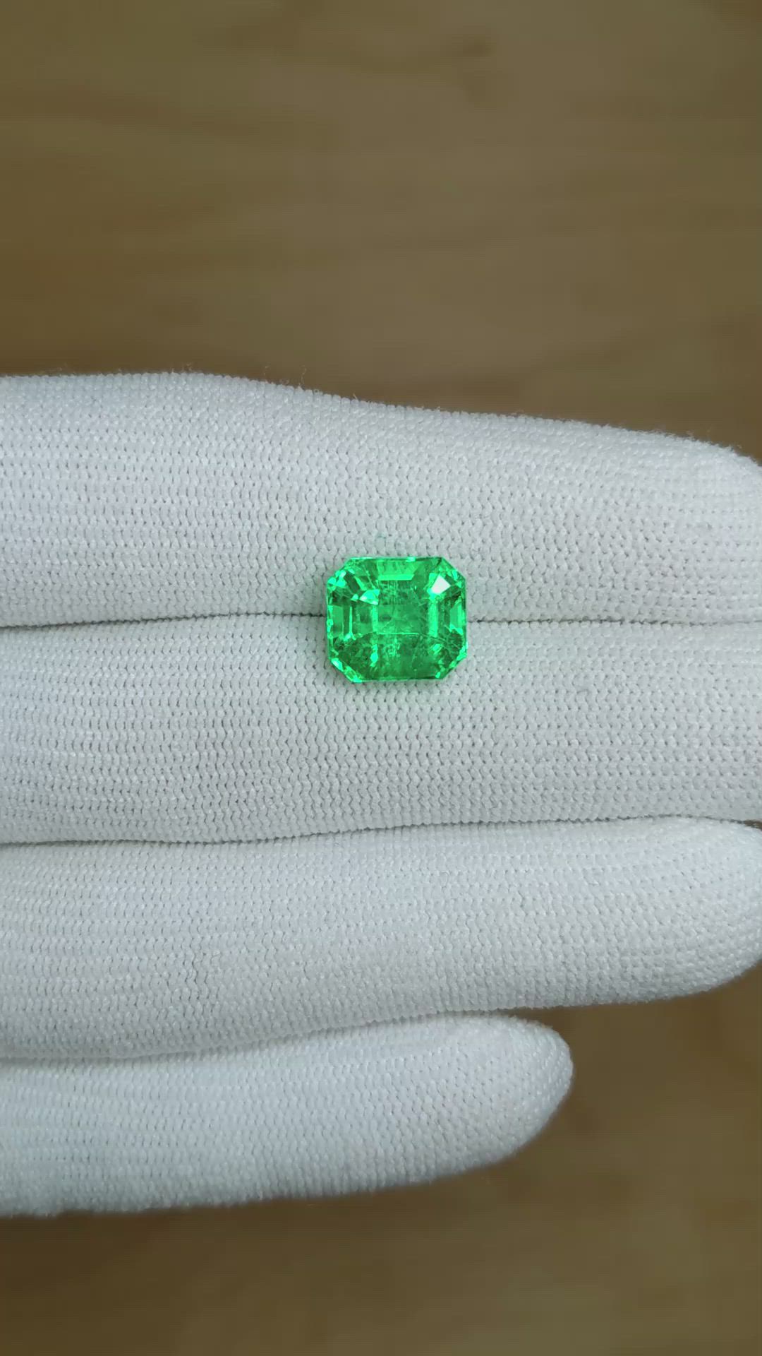 4.22 Ct. Emerald from Colombia Size Video