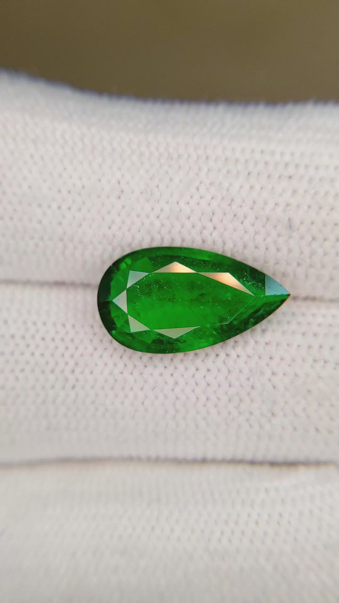 4.36 Ct. Emerald from Zambia Size Video