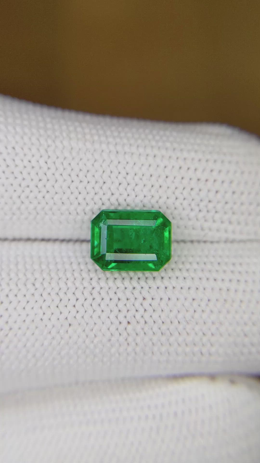 2.56 Ct. Emerald from Zambia Size Video