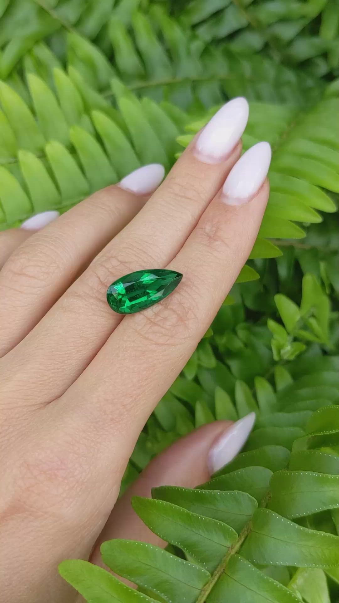 5.52 Ct. Emerald from Zambia Size Video