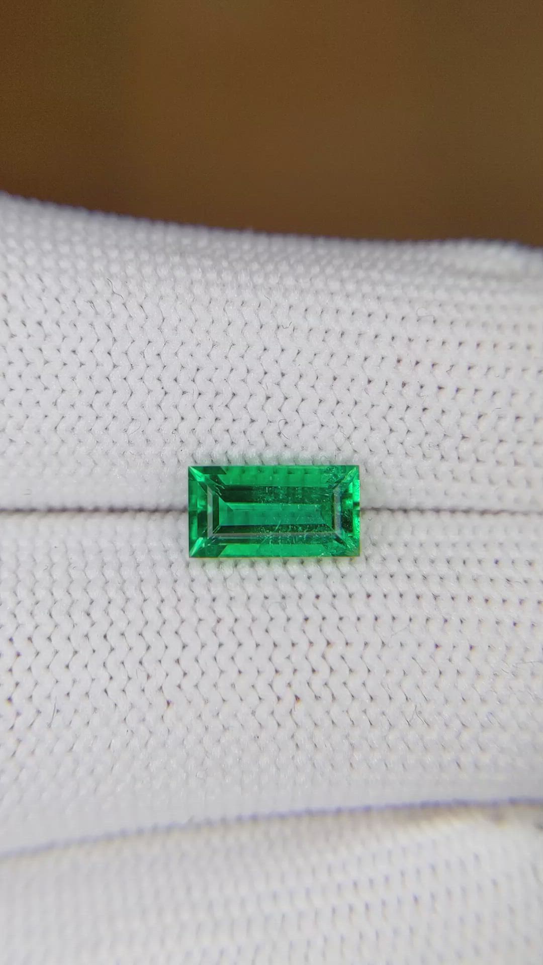 1.18 Ct. Emerald from Zambia Size Video