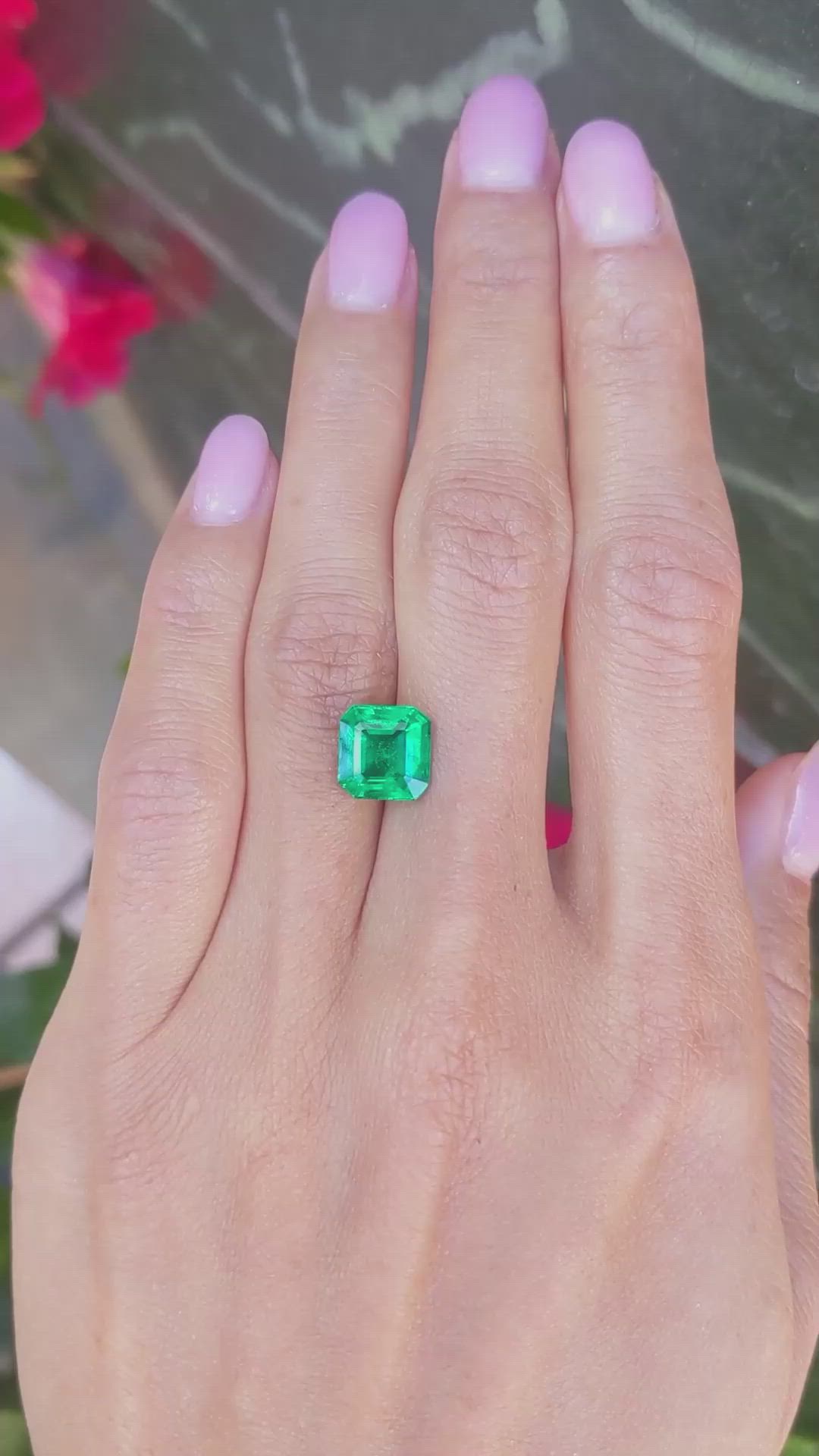 2.77 Ct. Emerald from Zambia Size Video