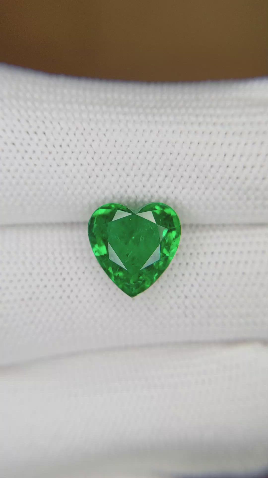 3.71 Ct. Emerald from Zambia Size Video