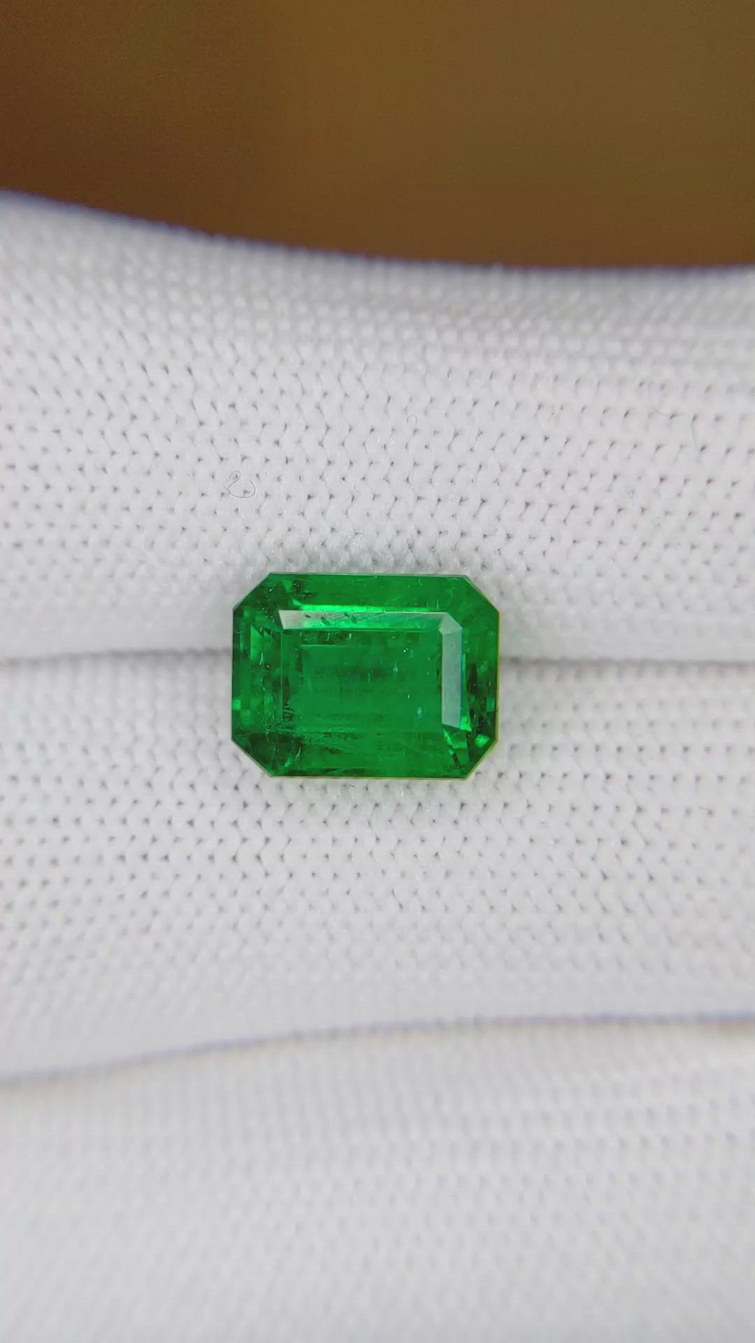4.06 Ct. Emerald from Zambia Size Video