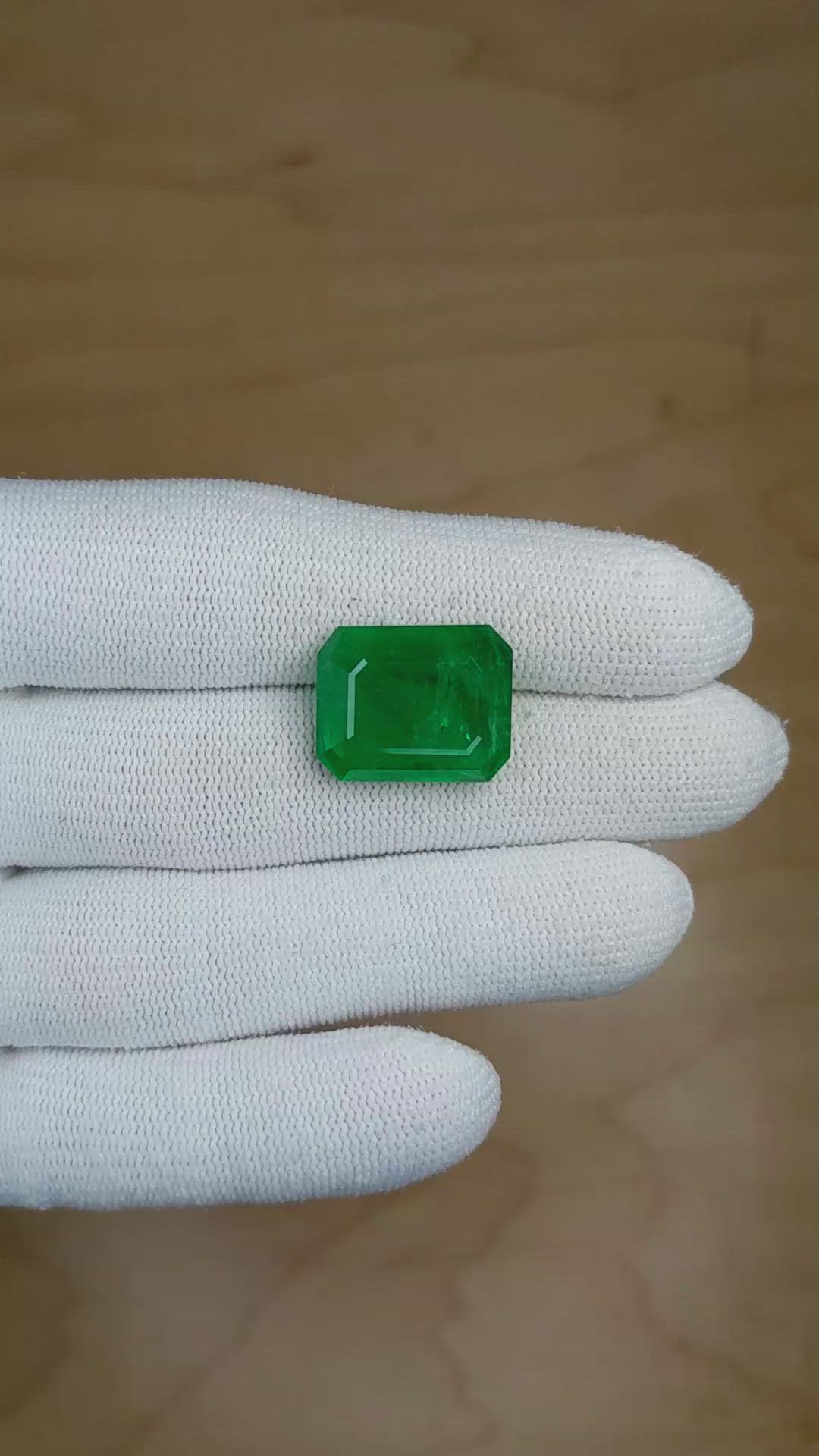 13.27 Ct. Cabochon Emerald from Zambia Size Video