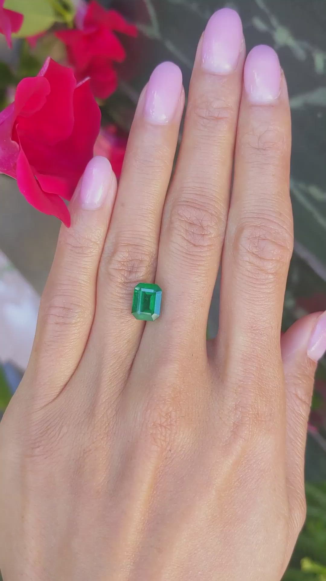2.61 Ct. Emerald from Zambia Size Video