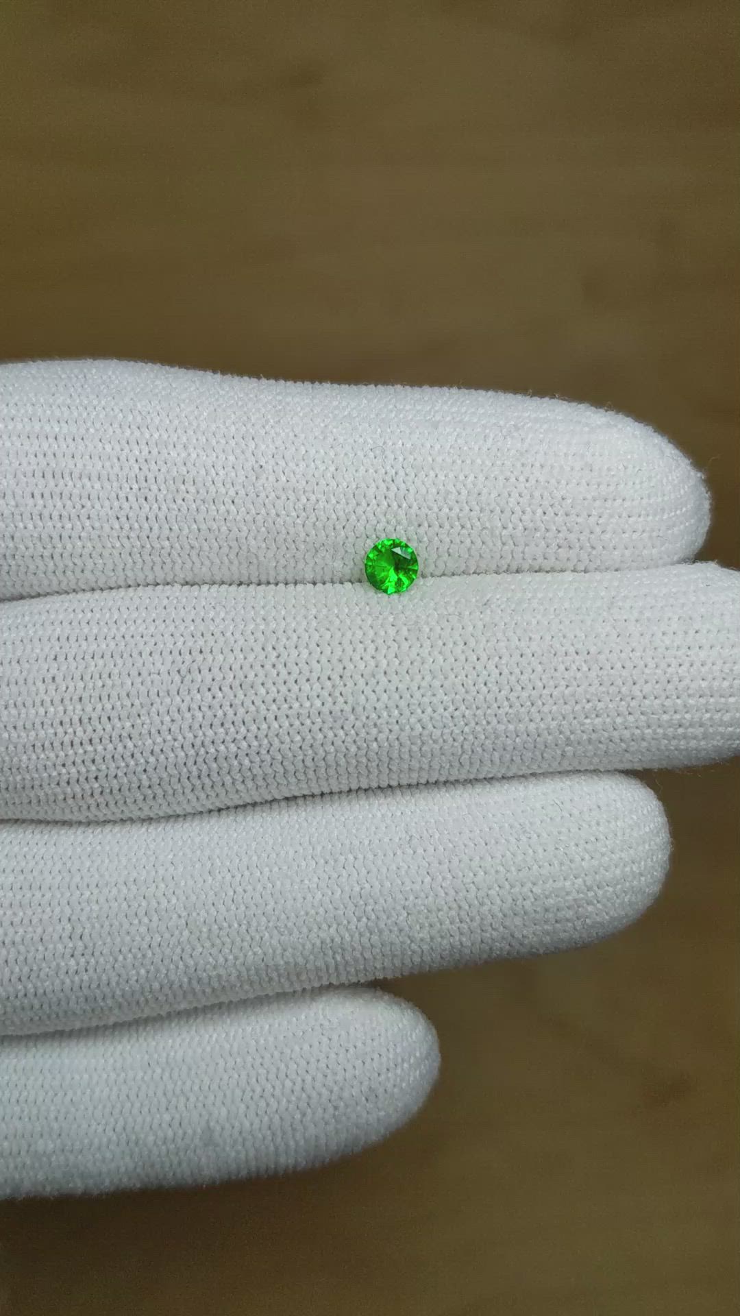 0.19 Ct. Emerald from Afghanistan Size Video