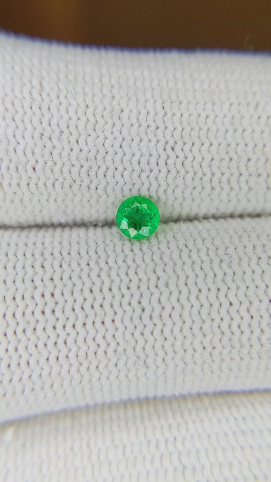 0.18 Ct. Emerald from Afghanistan Size Video
