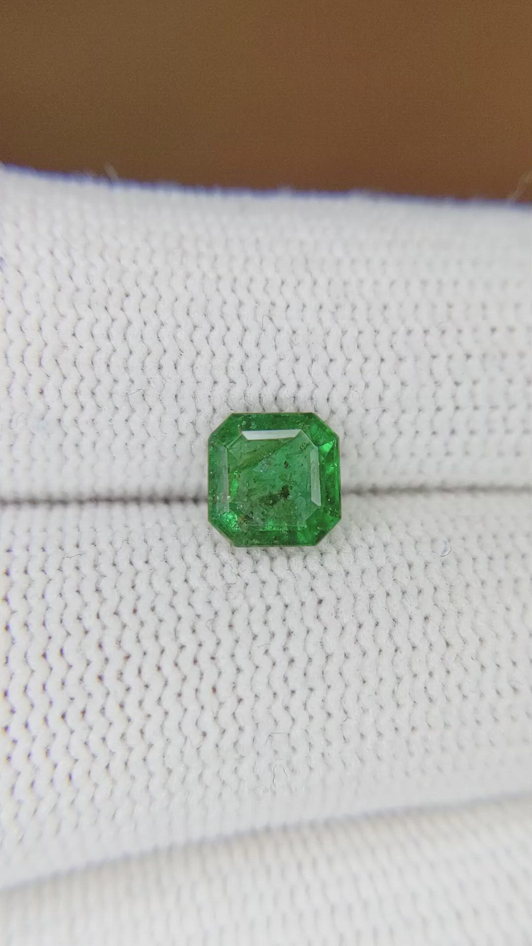 0.88 Ct. Emerald from Zambia Size Video