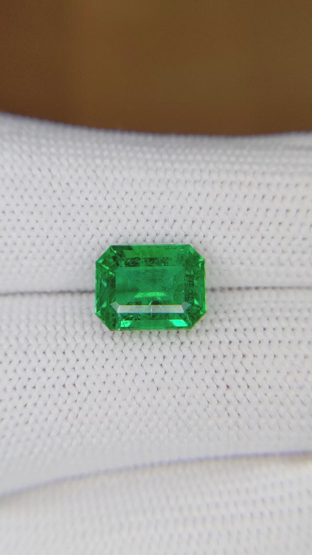 3.22 Ct. Emerald from Zambia Size Video