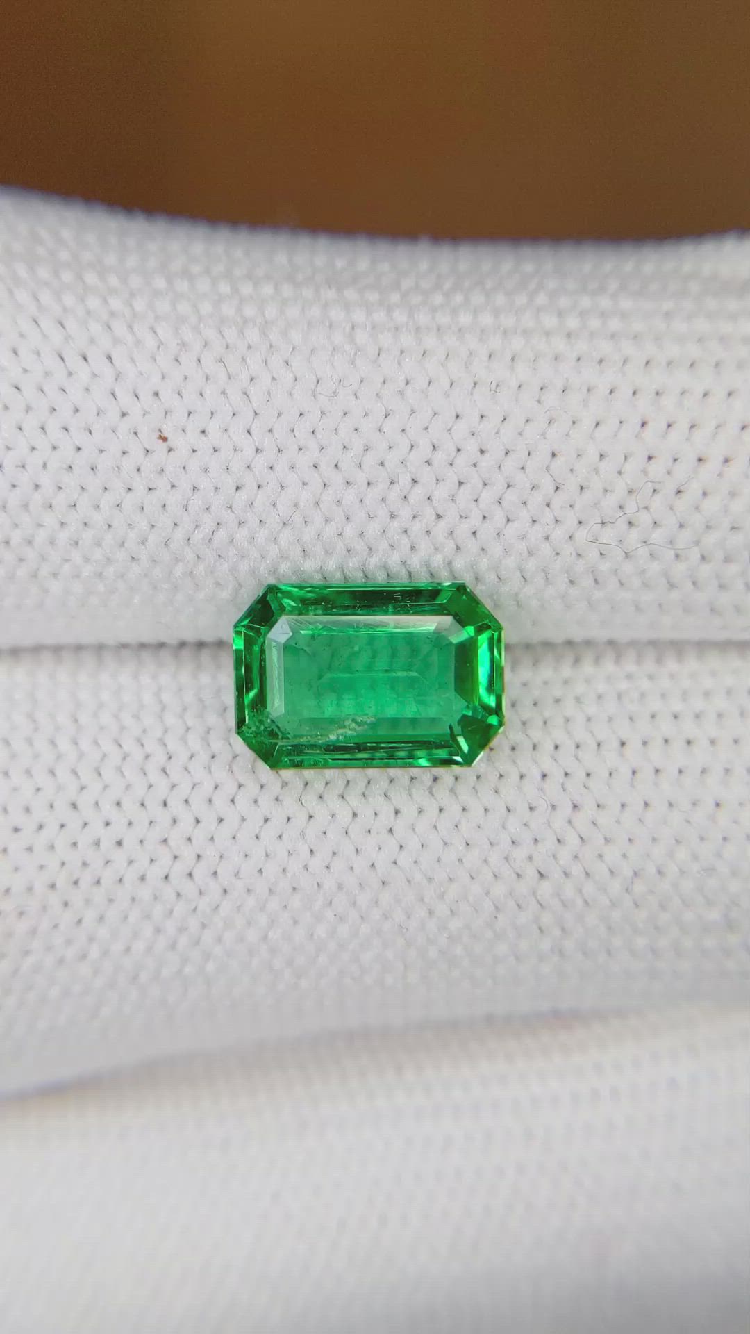 2.69 Ct. Emerald from Zambia Size Video
