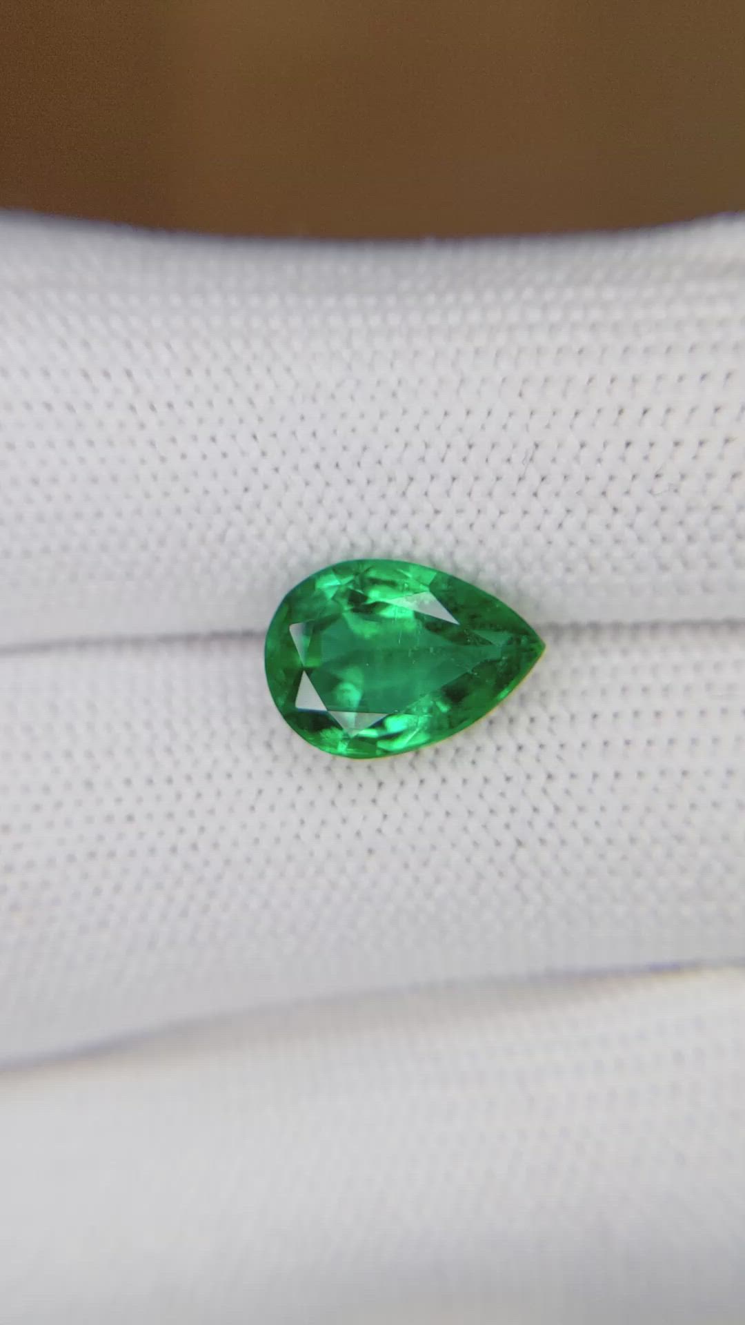 2.62 Ct. Emerald from Zambia Size Video